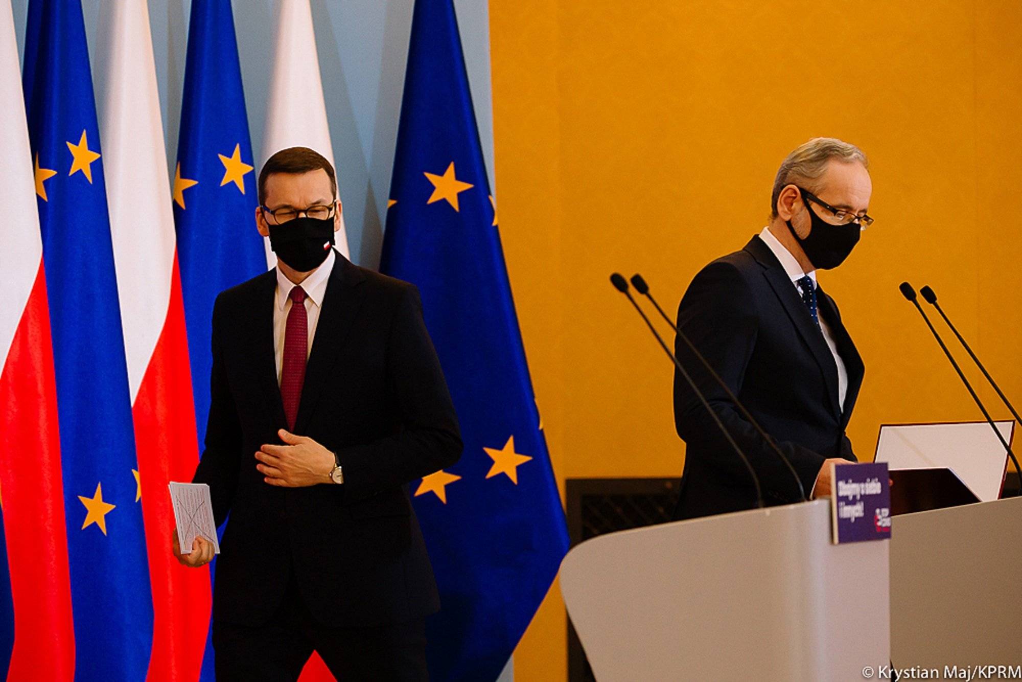 Premier i minister zdrowia ogłaszają - żółta strefa w całej Polsce. Co się zmienia?