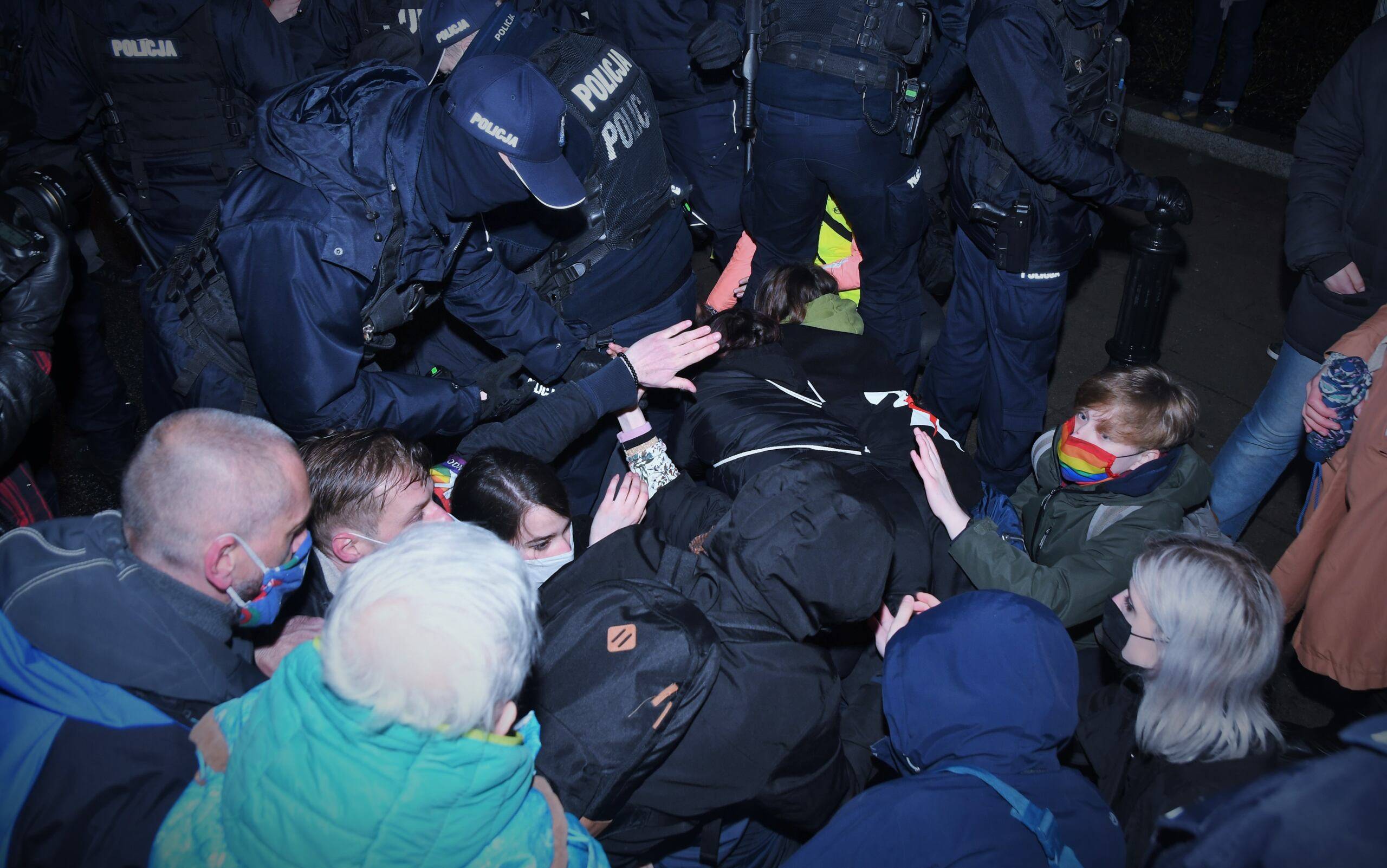 Warszawa, protest 15.04.2021, po decyzji w spr RPO