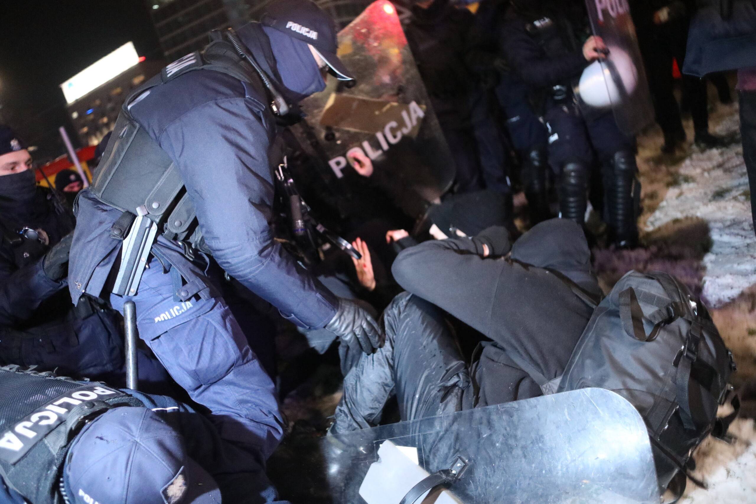 Zatrzymanie podczas demonstracji 20.01.21 w Warszawie