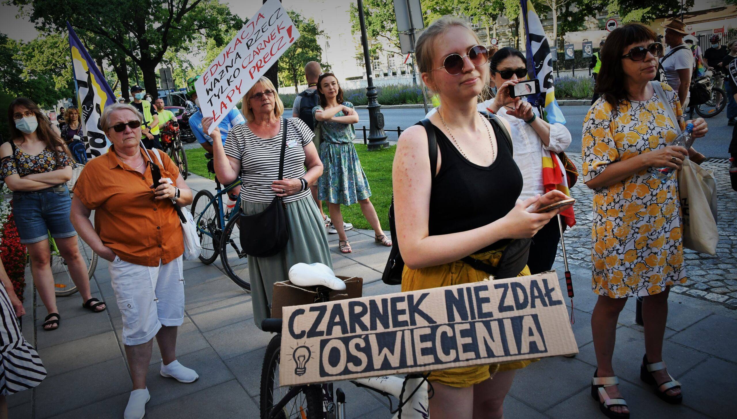 Protest przeciwko reformom Czarnka