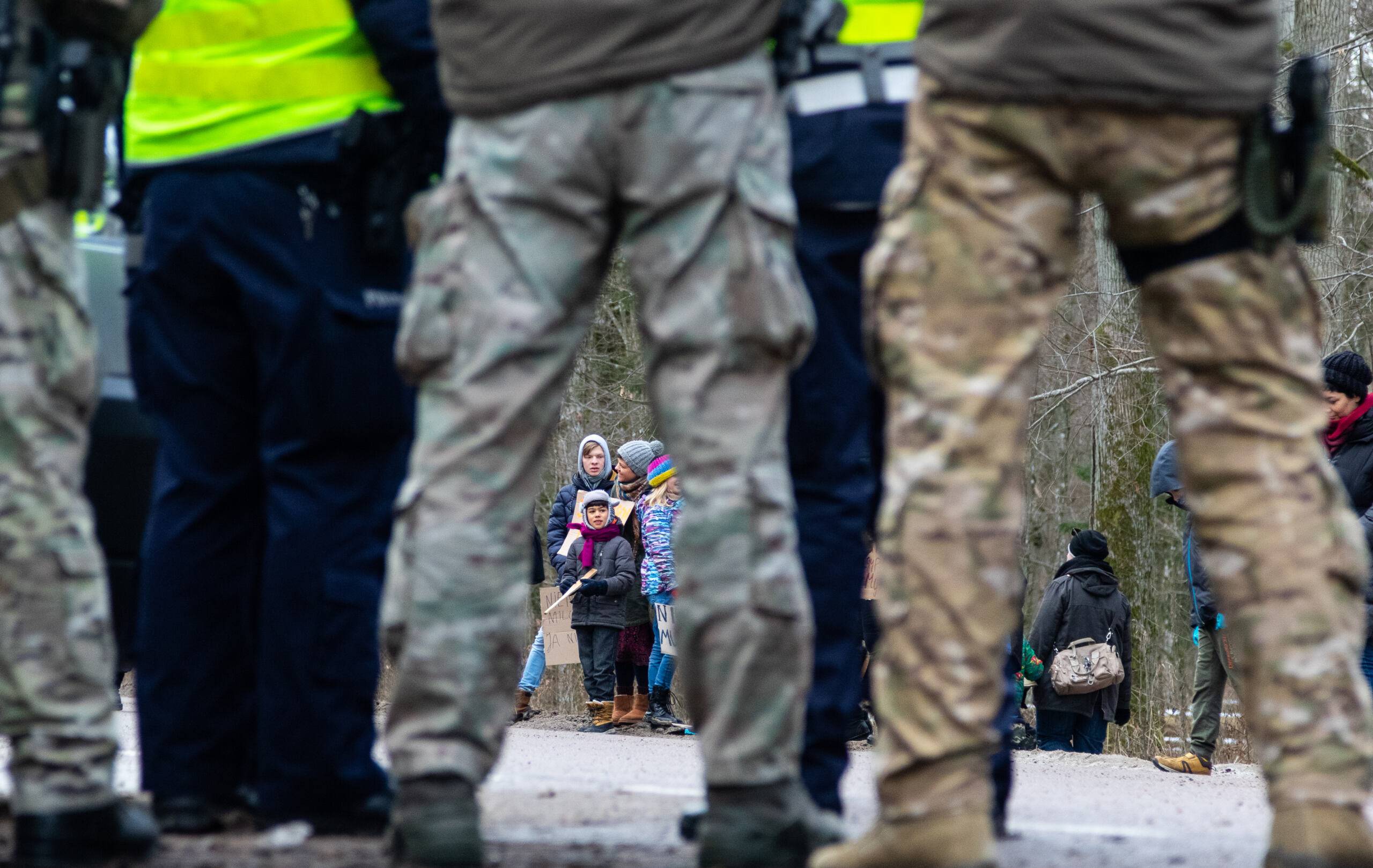 Ludzie i policjanci