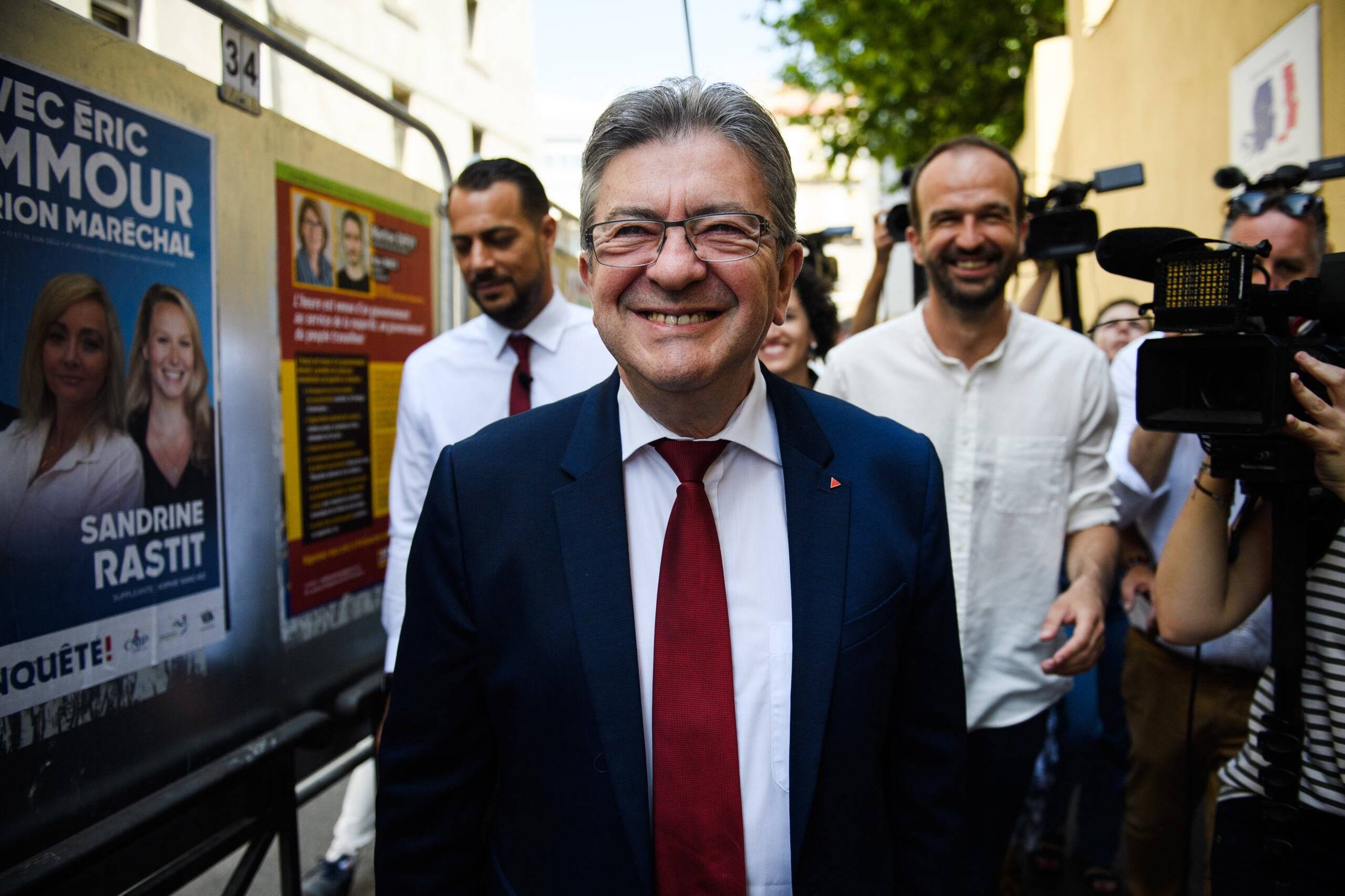 Lider francuskiej lewicowej partii La France Insoumise (LFI), poseł do parlamentu i lider lewicowej koalicji Nupes (Nouvelle Union Populaire Ecologique et Sociale - Nowa Ekologiczno-Społeczna Unia Ludowa), Jean-Luc Melenchon