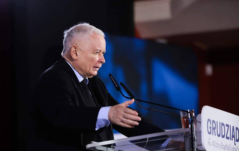Grafika do artykułu Kaczyński znalazł winnych klęski “Mieszkania plus". Demaskujemy układ, o którym mówił prezes PiS