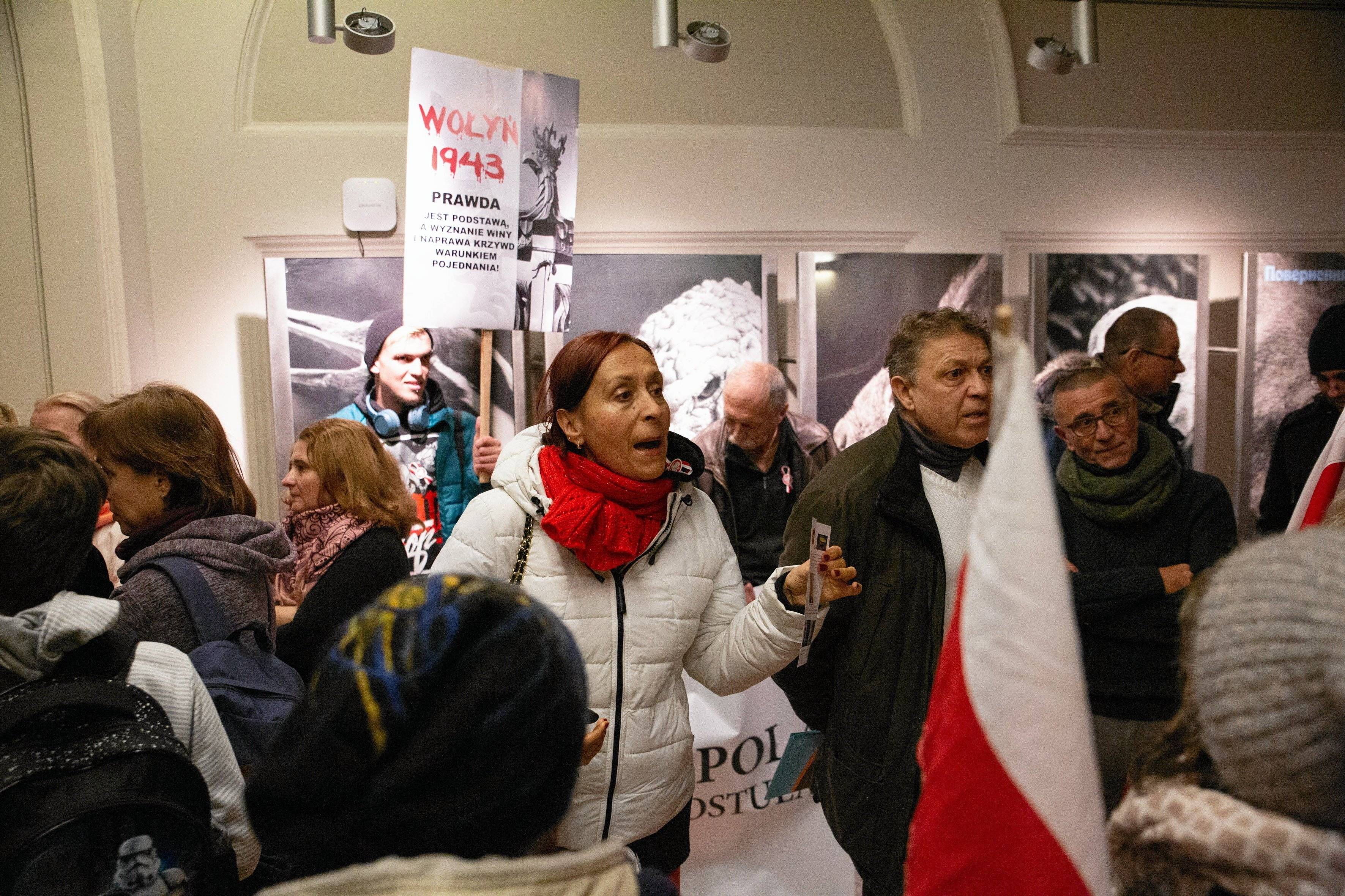 Protest przeciwko twórczosci Oksany Zabuzko w Krakowie
