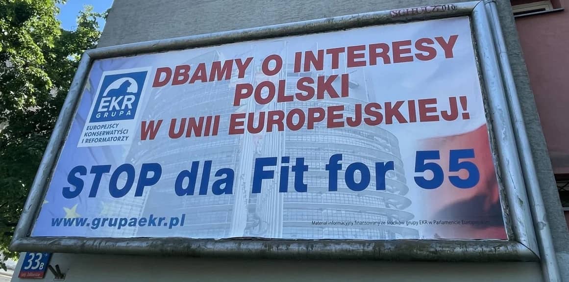 Billboard kampanii "Stop dla fit for 55" w Warszawie