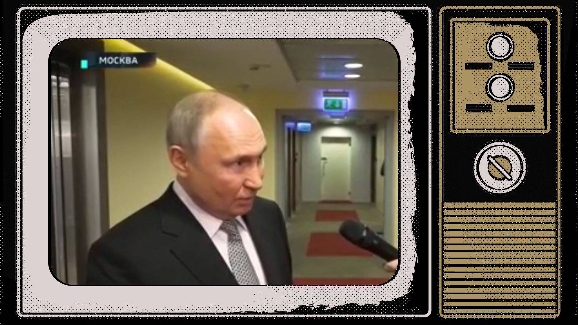 Grafika: w ramce starego telewizora kadr z Putinem mówiącym do mikrofonu na korytarzu koło windy