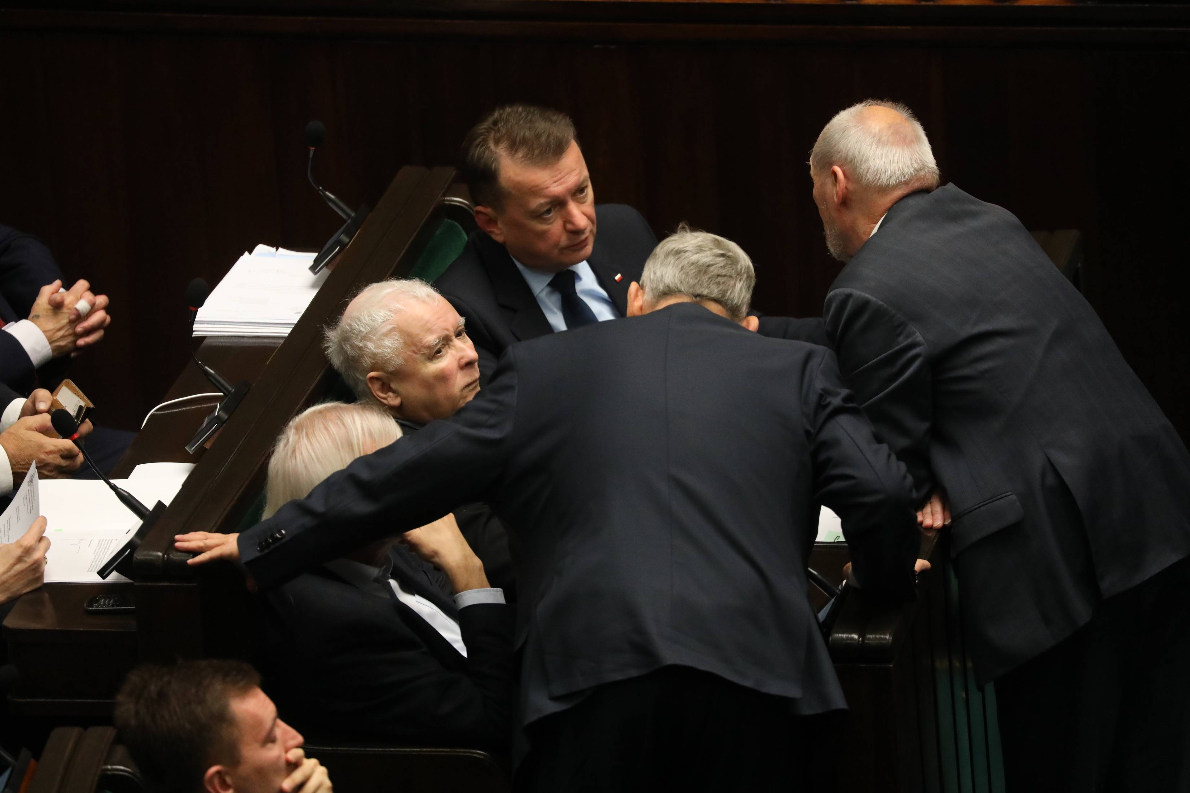 Trzeci dzien pierwszego posiedzenia Sejmu X Kadencji