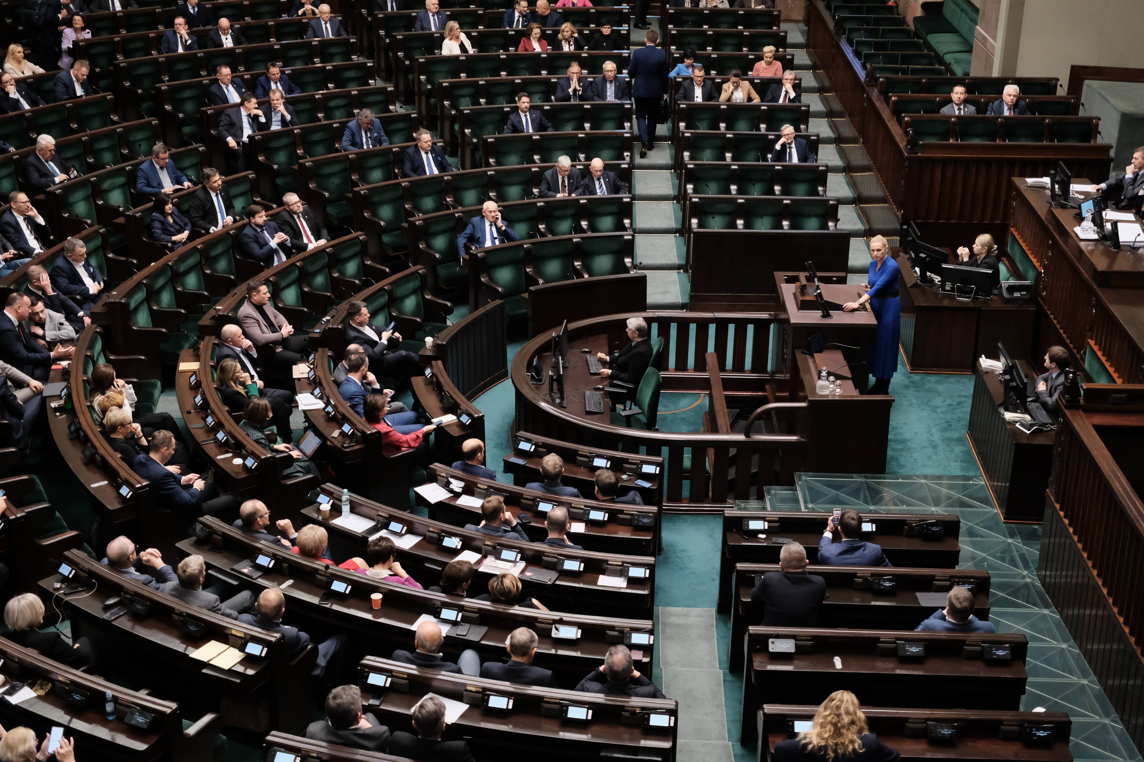 Przemówienie posłanki na sali w Sejmie