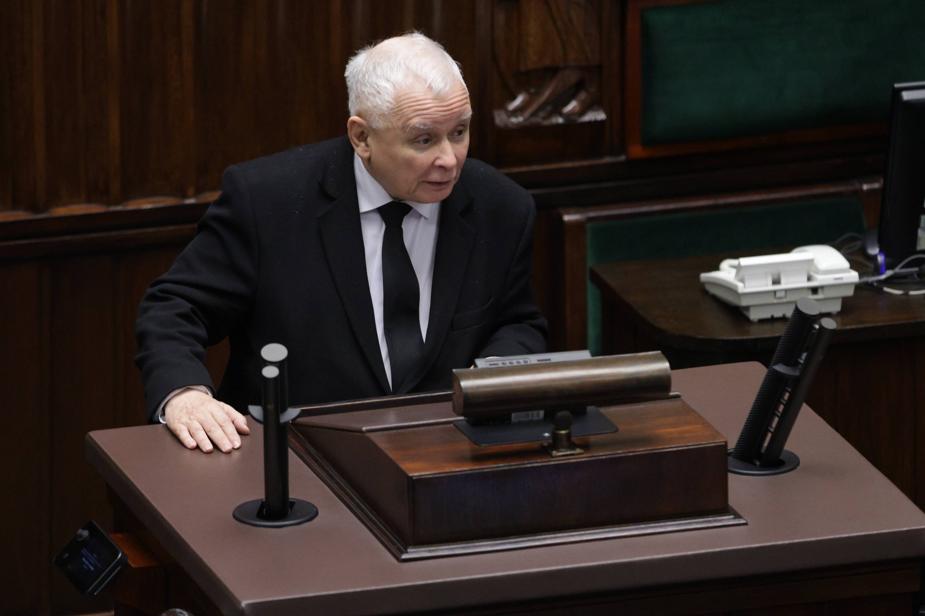 Jarosław Kaczyński na mównicy