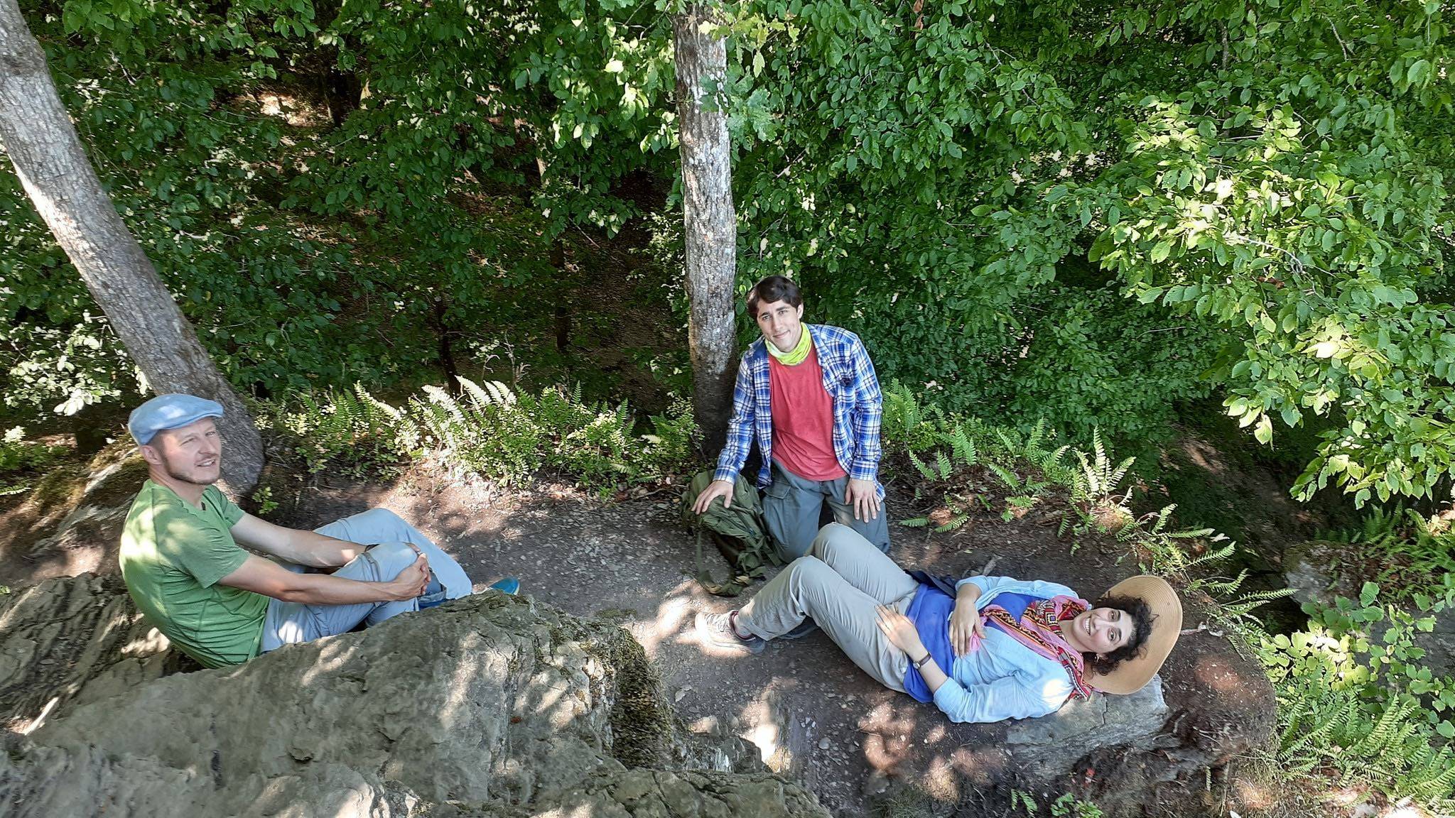 Andrzej Muszyński, Talal i Sarwat odpoczywają w lesie