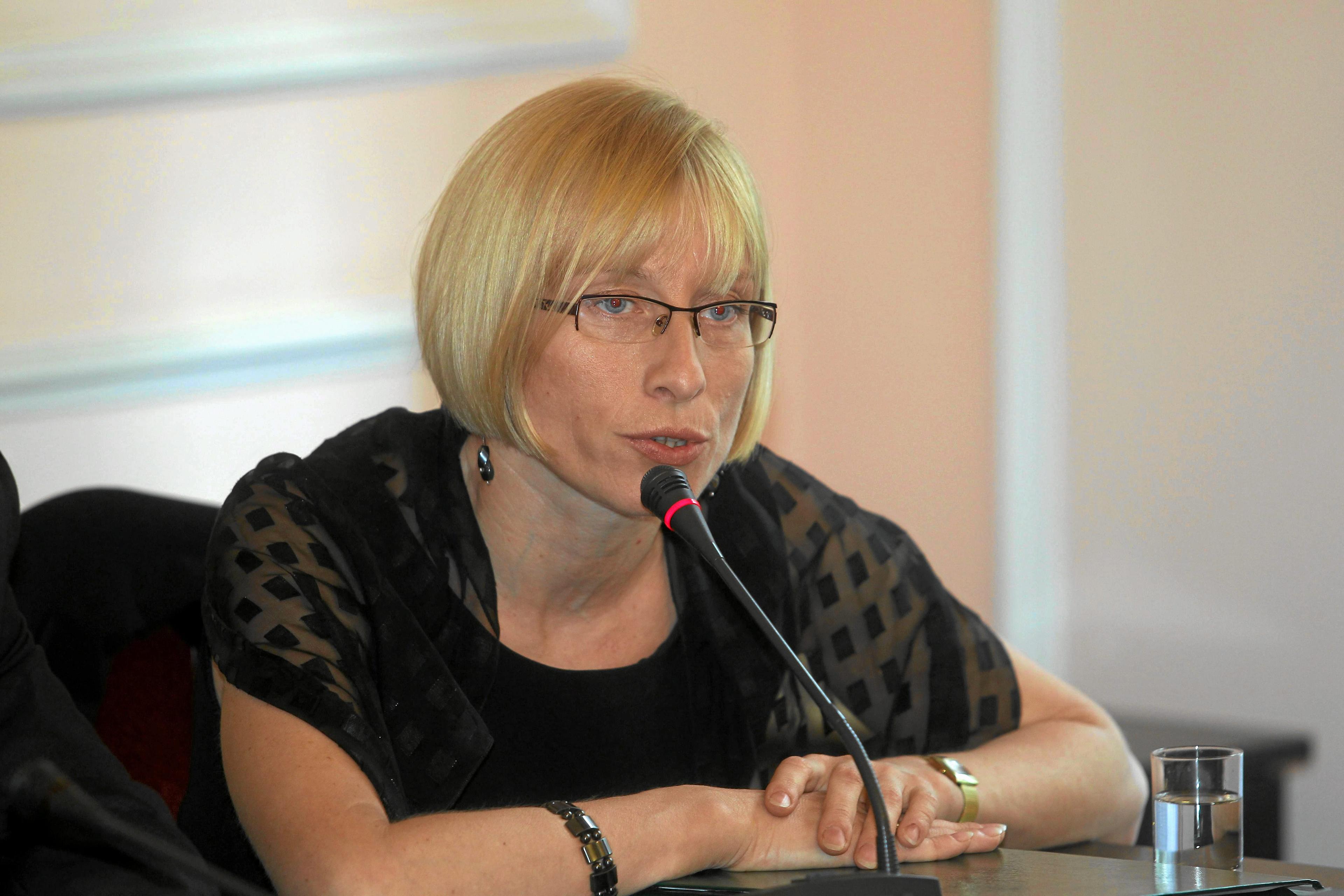 05.08.2010 WARSZAWA , SEJM , BEATA GOSIEWSKA PODCZAS POSIEDZENIA ZESPOLU PARLAMENTARNEGO DO WYJASNIENIA KATASTROFY SMOLENSKIEJ .
FOT. WOJCIECH OLKUSNIK / AGENCJA GAZETA