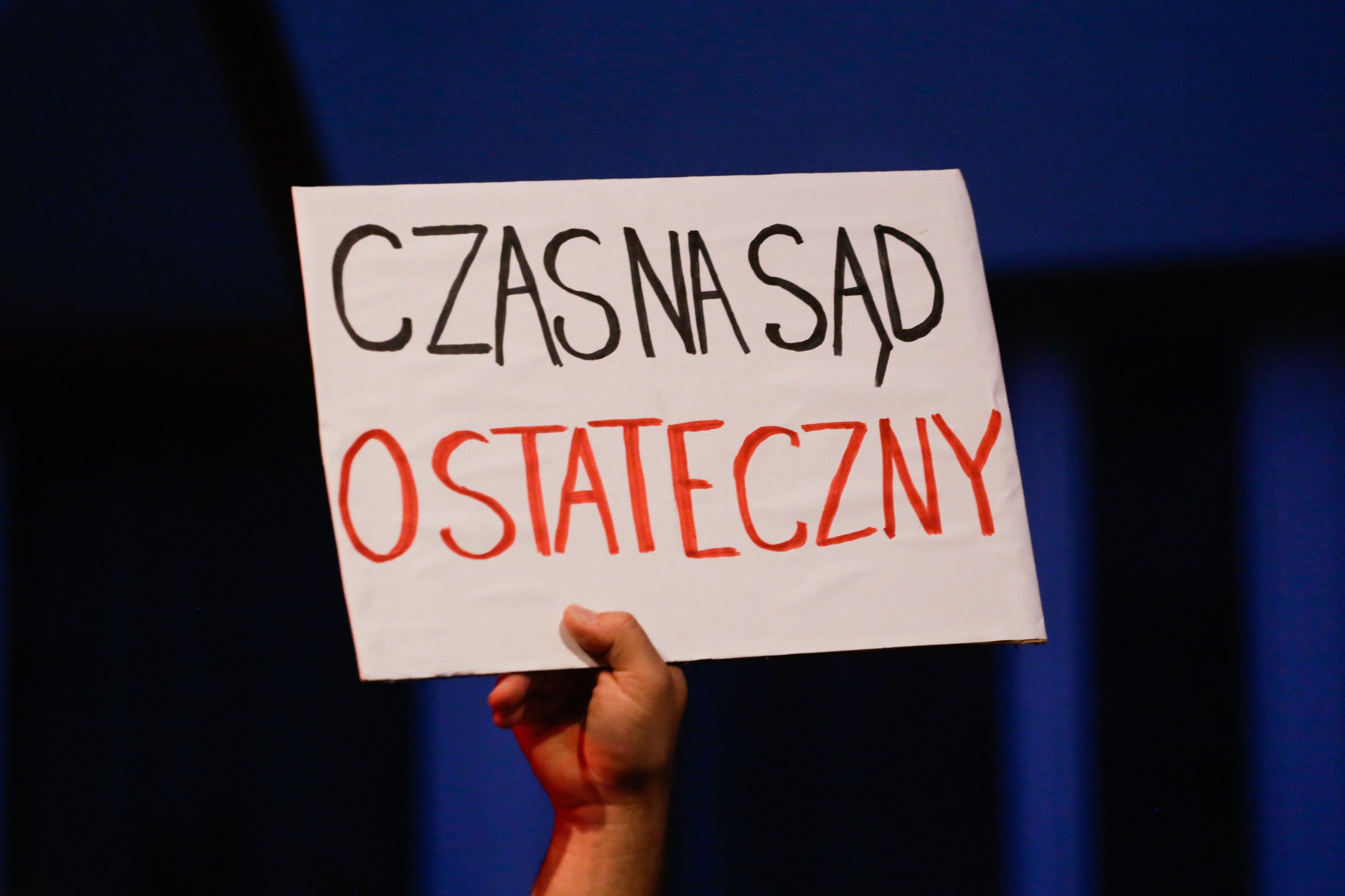 23.07.2018 Krakow . Protest w obronie wolnych sadow i Sadu Najwyzszego . Fot. Adrianna Bochenek / Agencja Gazeta