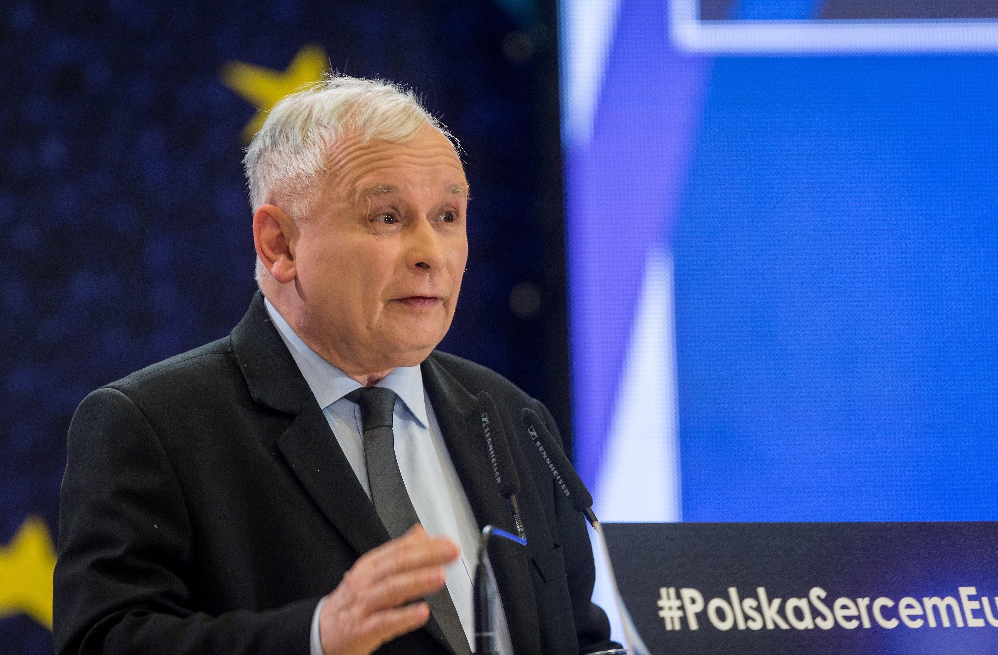 Jarosław Kaczyński przemawia podczas konwencji wyborczej