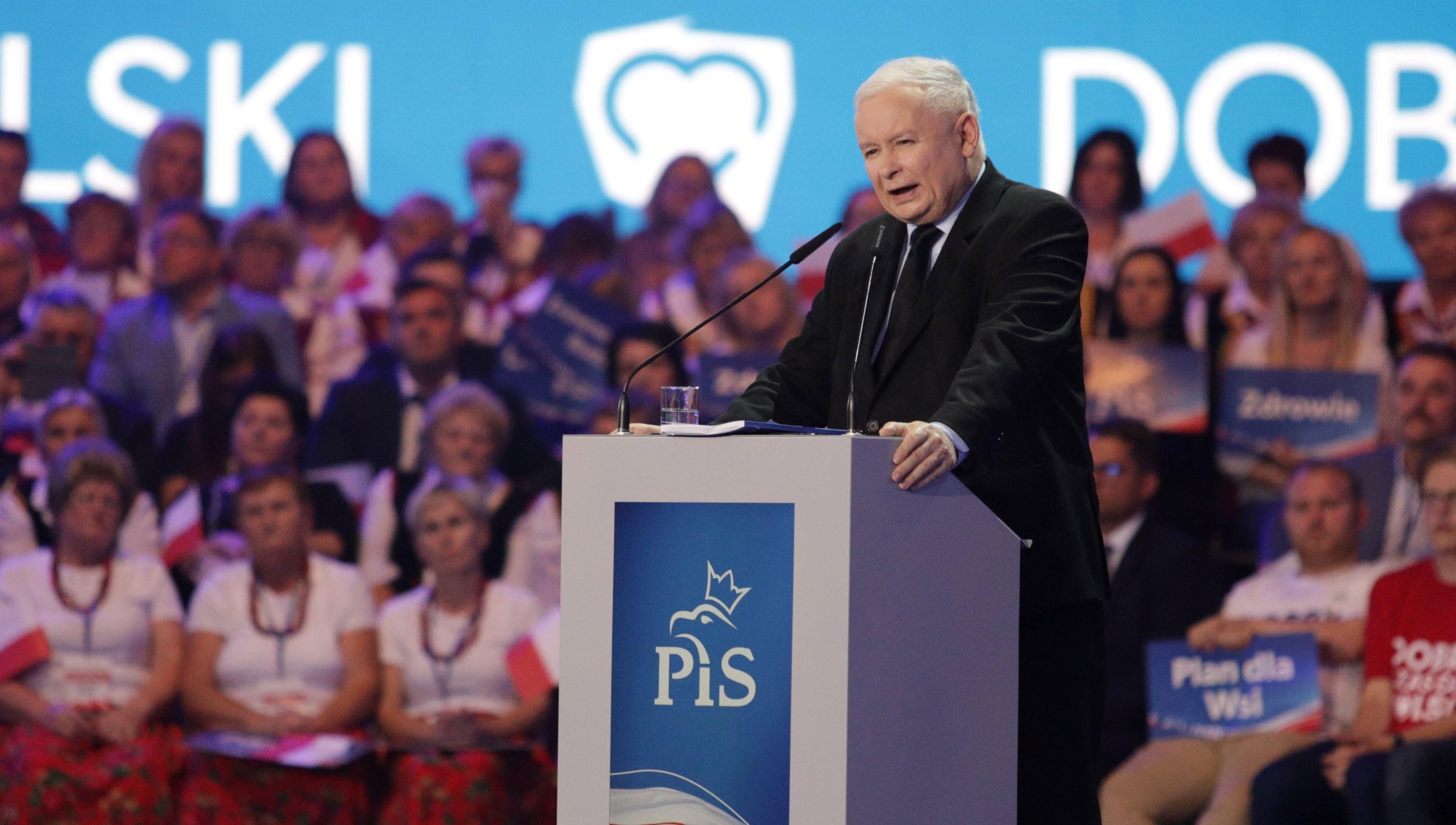 Jarosław Kaczyński straszy i obiecuuje