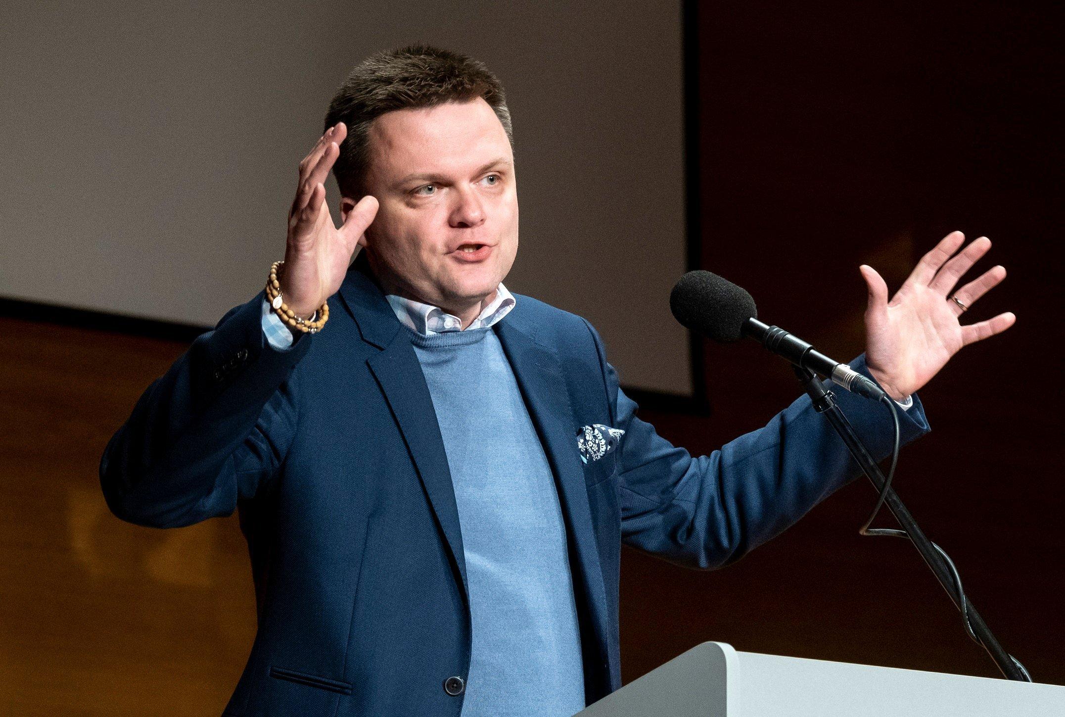 21.01.2019 Rzeszow , Filharmonia Podkarpacka . Metropolita lodzki ksiadz arcybiskup Grzegorz Rys oraz dziennikarz Szymon Holownia podczas debaty  W labiryncie swiata  o problemach wspolczesnego chrzescijanstwa zorganizowanej przez Wyzsza Szkole Informatyki i Zarzadzania .
Fot. Patryk Ogorzalek / Agencja Gazeta