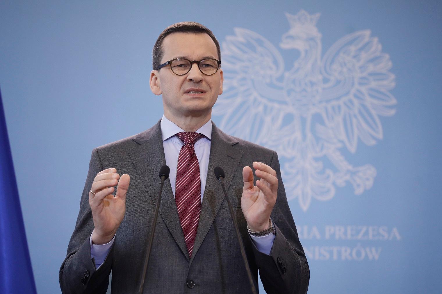 Mateusz Morawiecki zdecydował o zamknięciu granic Polski i wprowadzeniu stanu zagrożenia epidemiologicznego