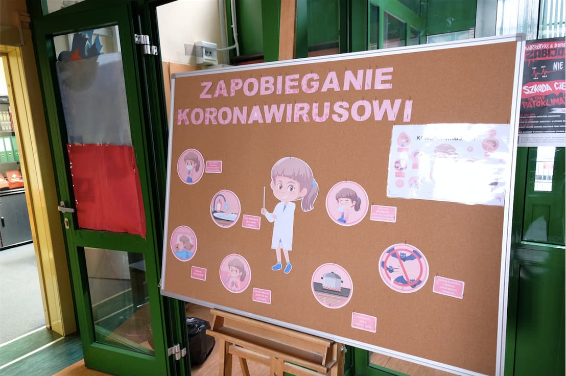 Koronawirus: Edukacja w Polsce odbywa się online