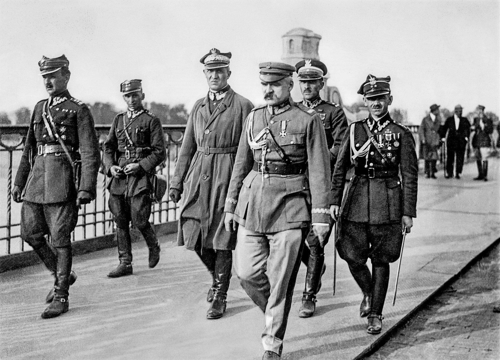 Józef Piłsudski w trakcie zamachu Majowego. Biografia Piłsudskiego została przekłamana przez PiS i IPN