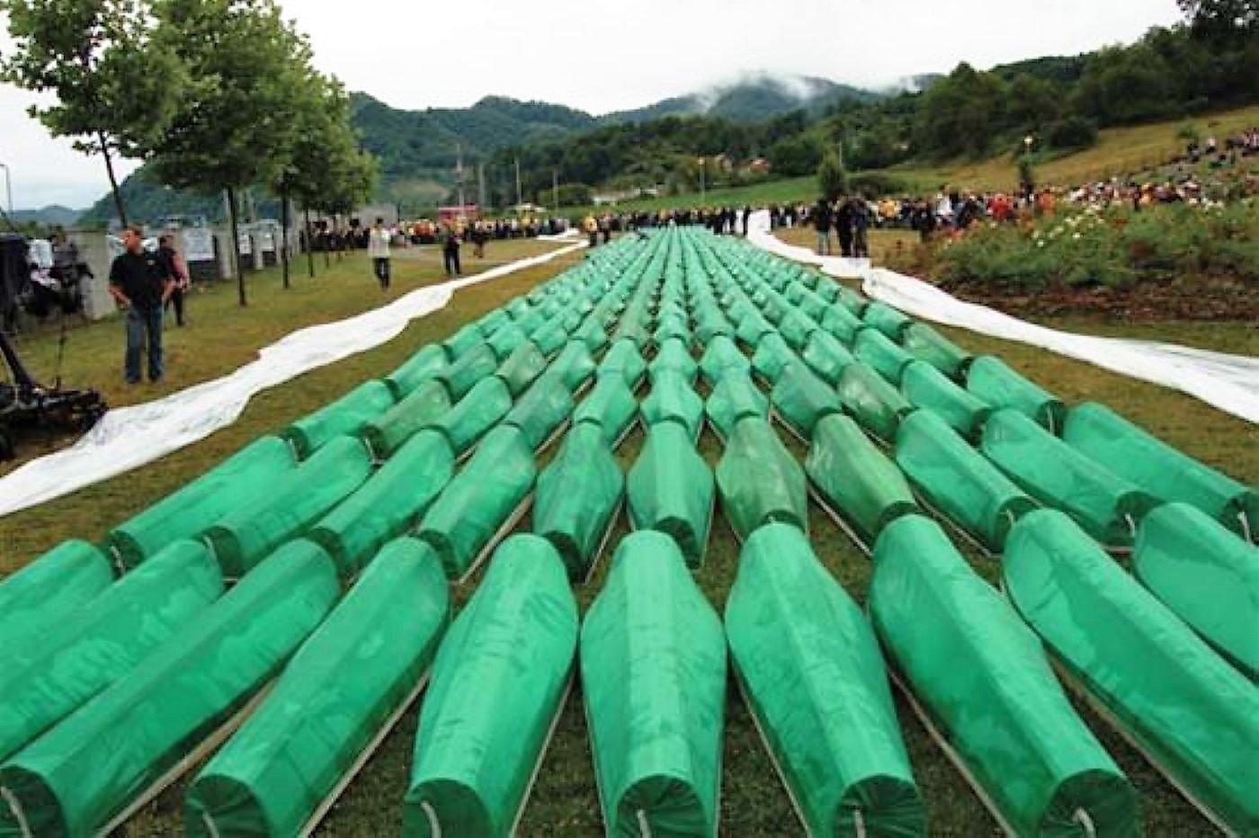 Srebrenica - masowe groby po lubobójstwie