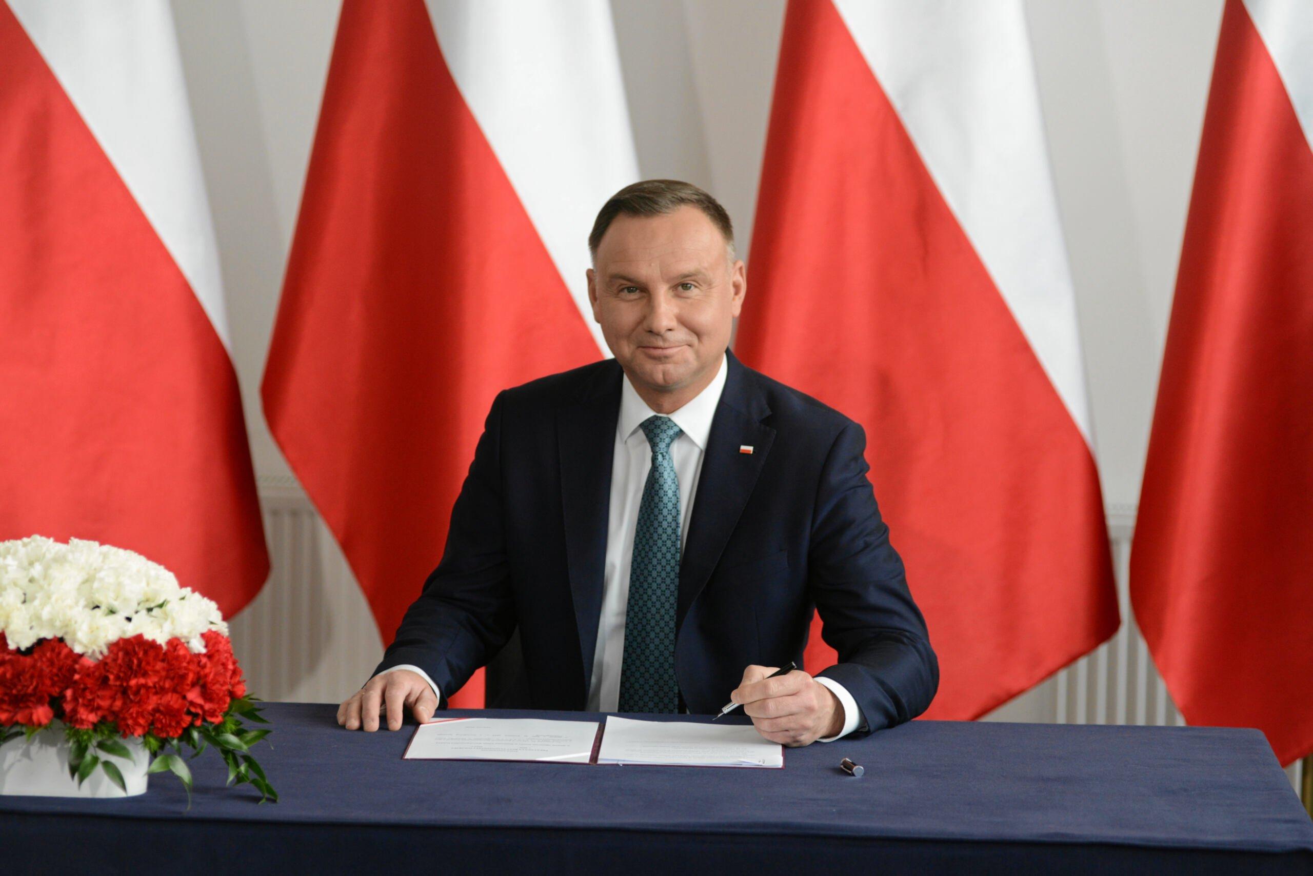 Andrzej Duda podpisał rozporządzenie o podwyżkach dla polityków