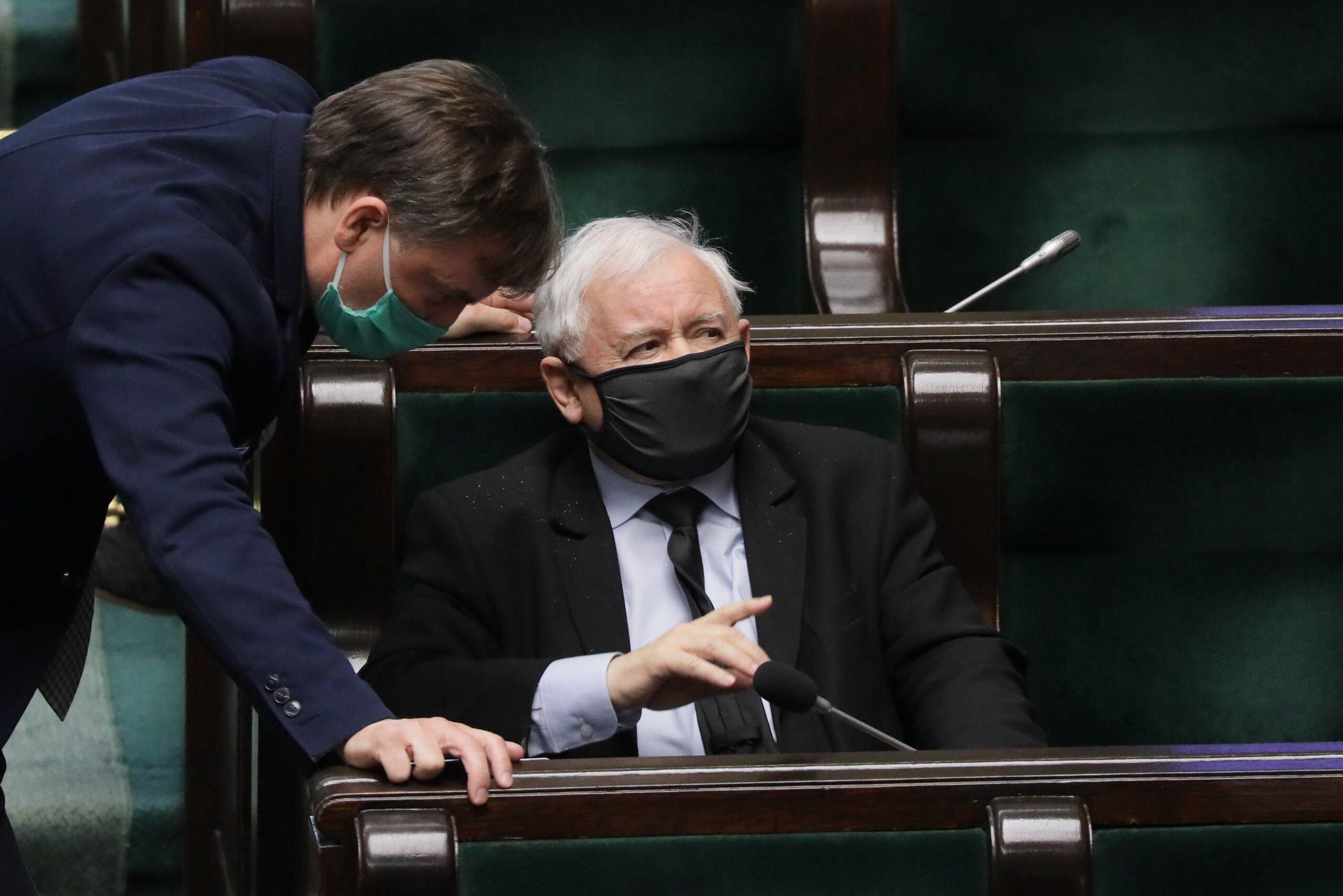 Kaczyński i Ziobro planują zmiany w sądach