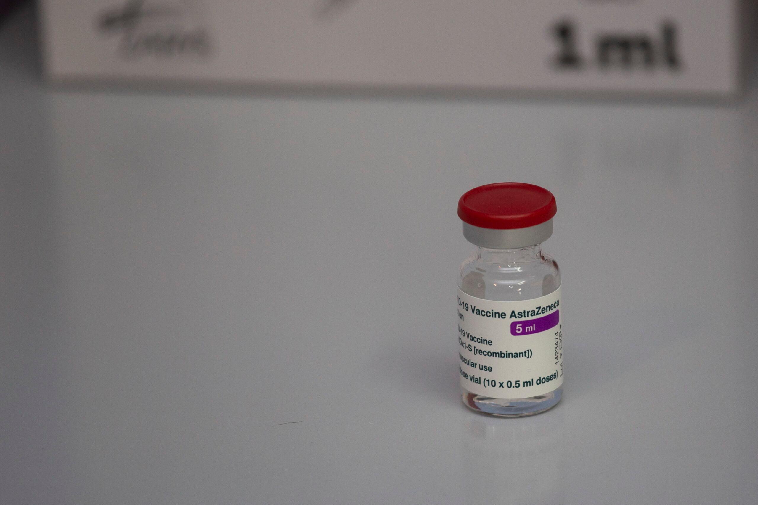 fiolka szczepionki AstraZeneca
