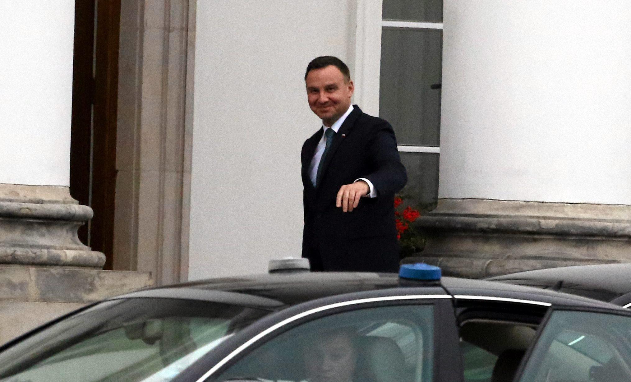 20.10.2017 Warszawa , Belweder . Przyjazd prezydenta Dudy do Belwederu . Spotkanie Prezydent RP Andrzej Duda  - Prezes PiS Jaroslaw Kaczynski . Po raz czwarty spotykaja sie w sprawie reformy sadownictwa .
Fot . Slawomir Kaminski / Agencja Gazeta