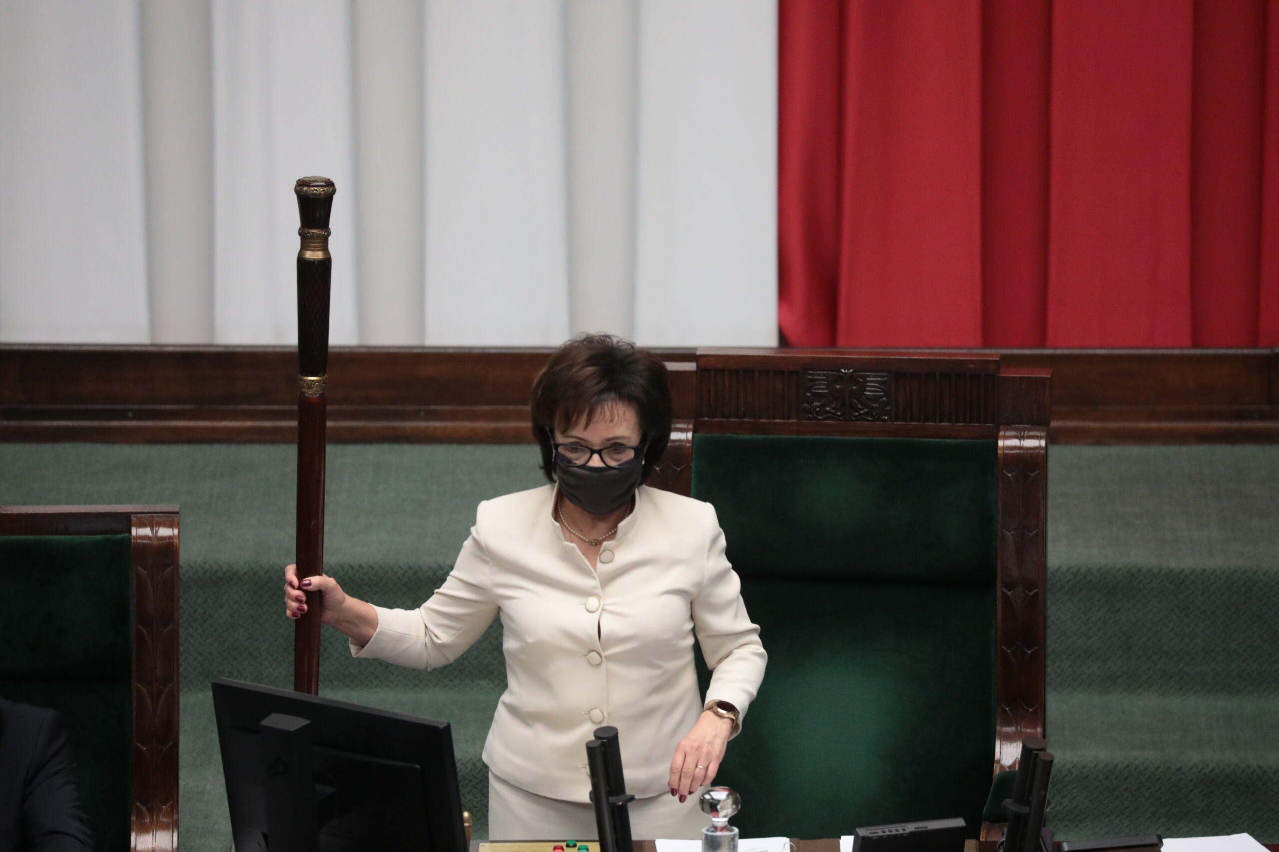 Elżbieta Witek. Opozycja chce ją odwołać