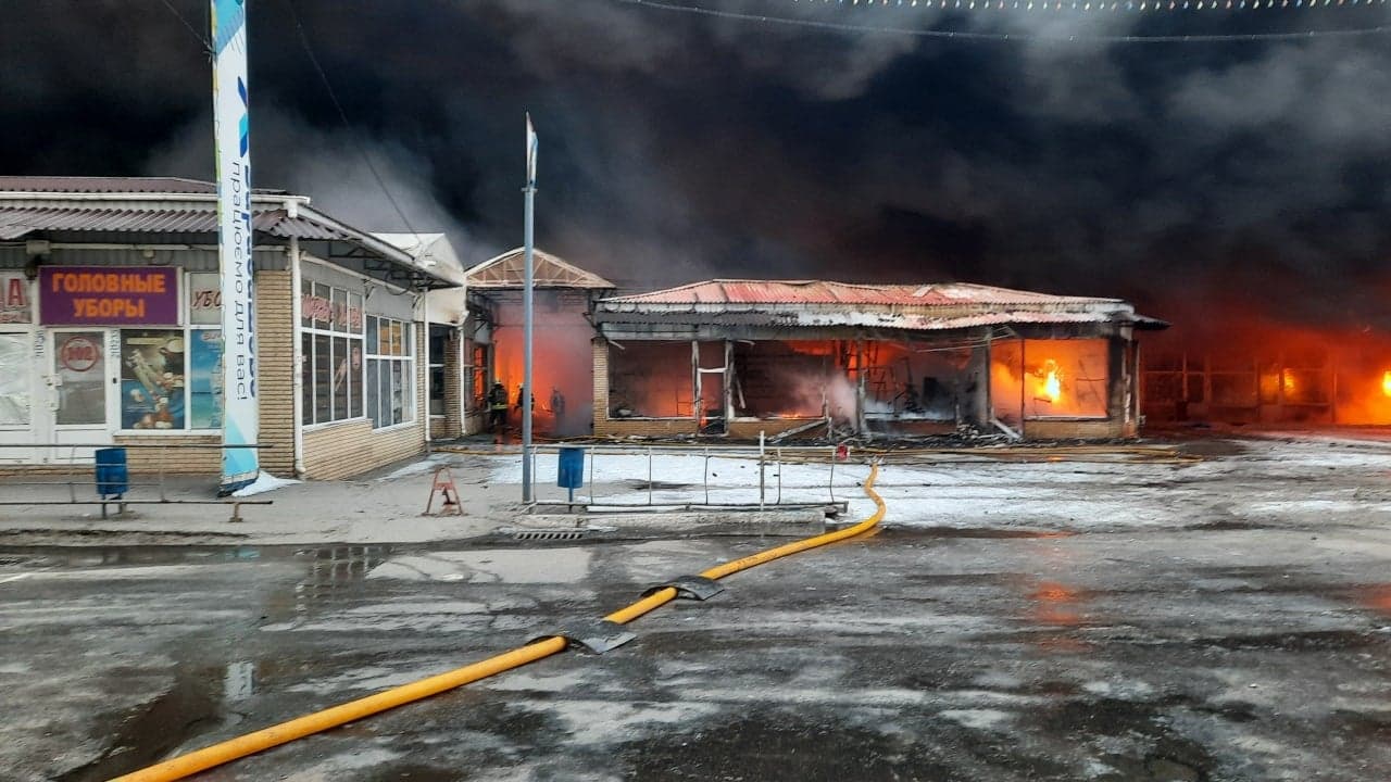 Spalony market w Charkowie