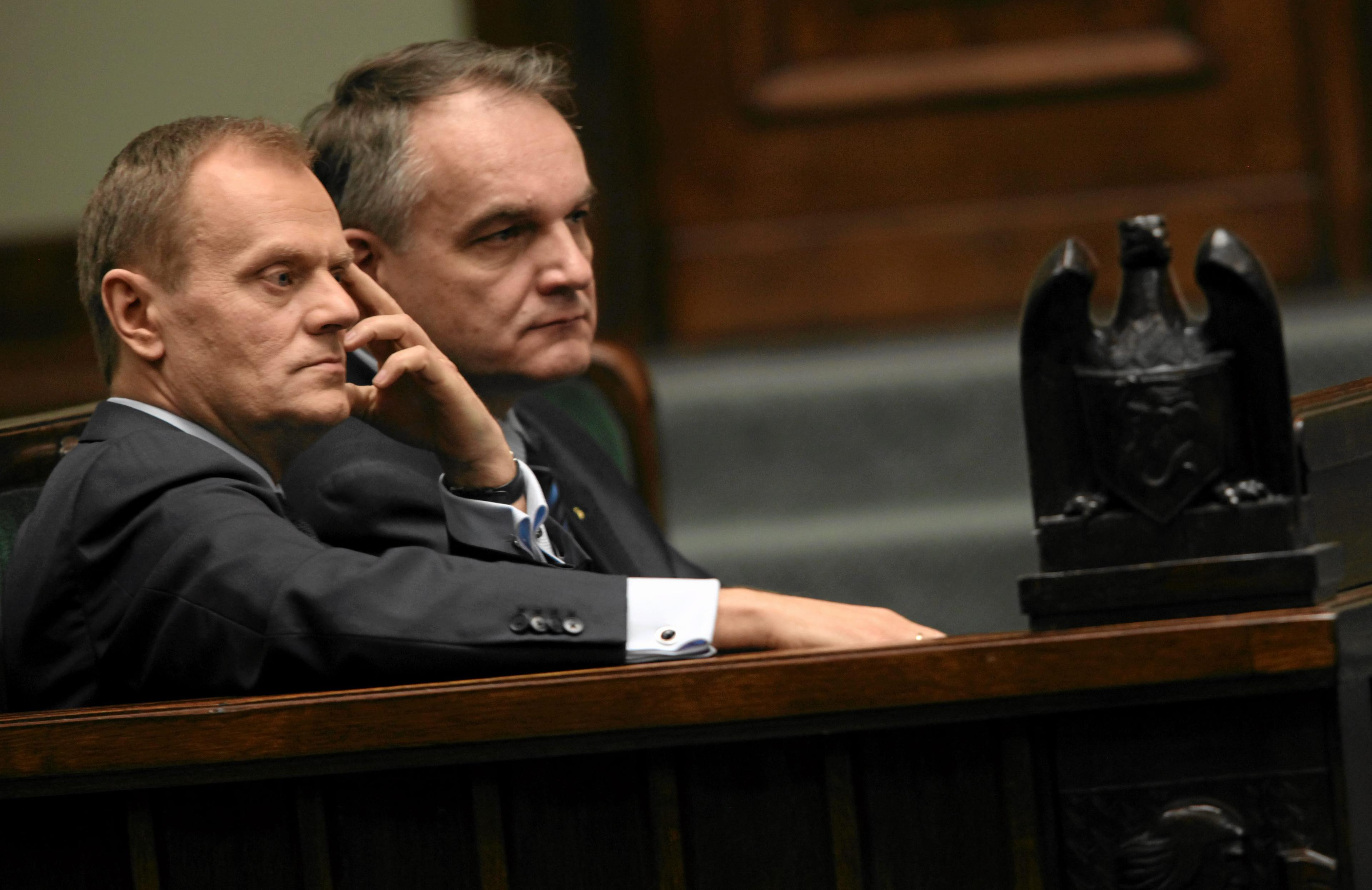 Donald Tusk i Waldemar Pawlak razem w Sejmie w 2011 roku. PiS chce ich dopaść dzięki ustawie o badaniu rosyjskich wpływów