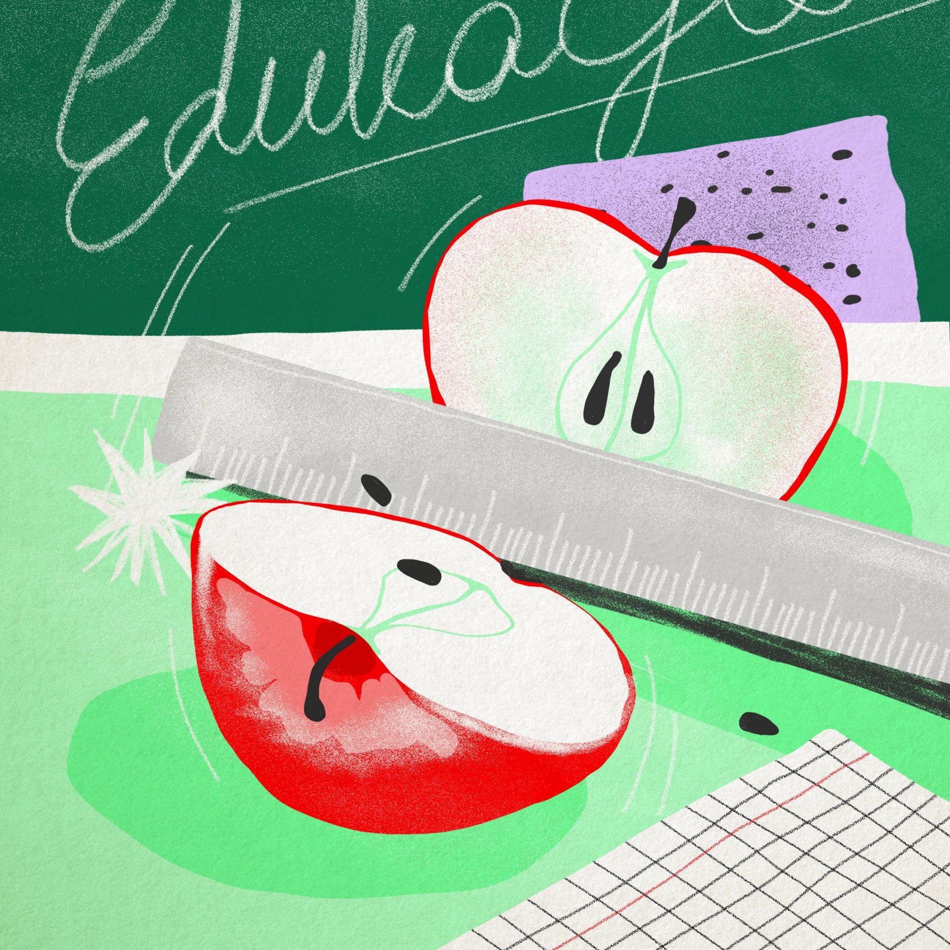 Ilustracja przedstawia jabłko rozcięte przy pomocy linijki. W tle tablica szkolna