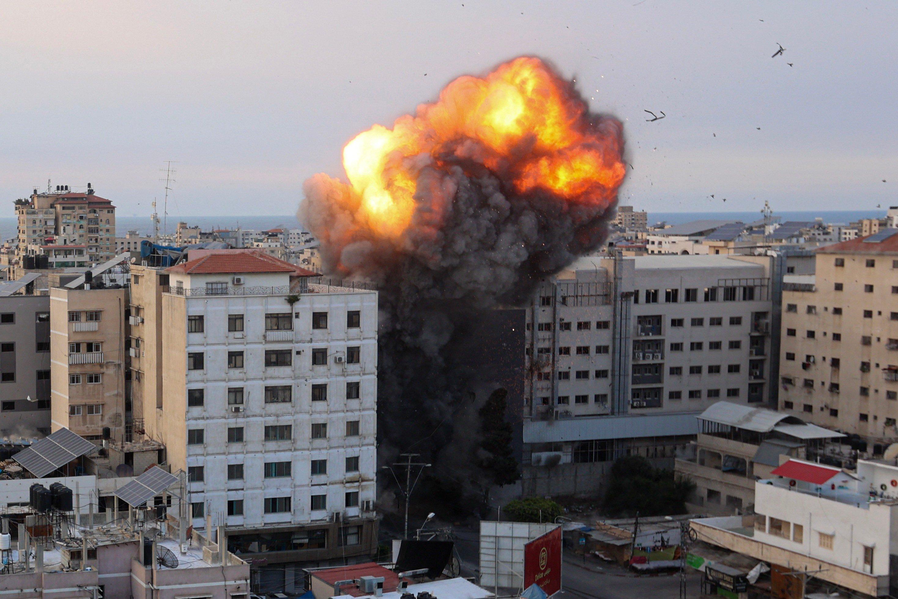 Wybuch w dzielnicy mieszkalnej w Gazie
