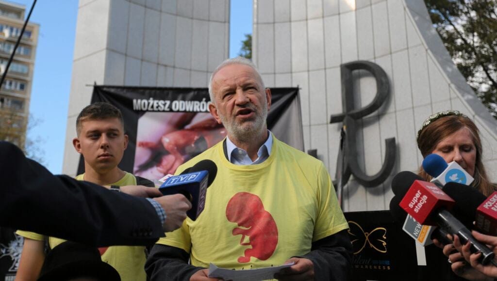 22.09.2016 Warszawa , Sejm . Mariusz Dzierzawski i organizacja Pro Life podczas pikiety antyaborcyjnej .
Fot. Slawomir Kaminski / Agencja Gazeta
