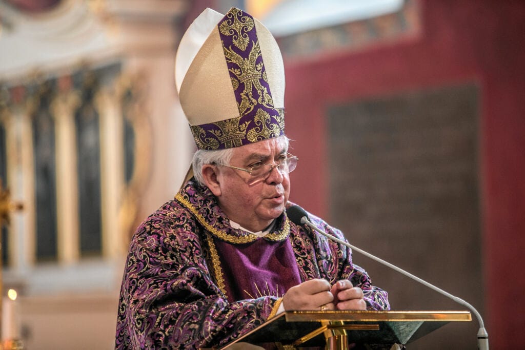 06.03.2019 Bydgoszcz. Sroda Popielcowa . Katedra . Biskup Jan Tyrawa podczas mszy .
Fot. Roman Bosiacki / Agencja Gazeta