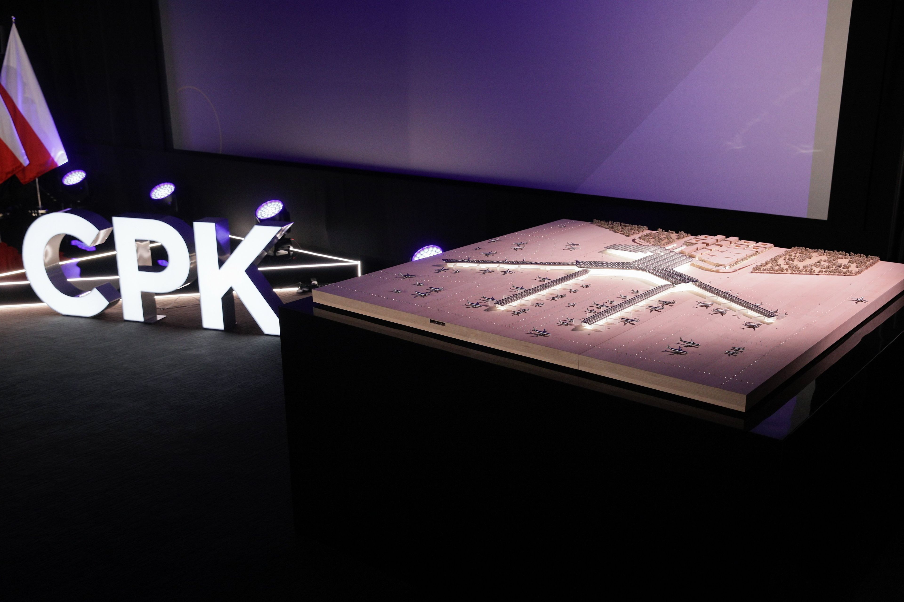 makieta projektu centralnego portu komunikacyjnego