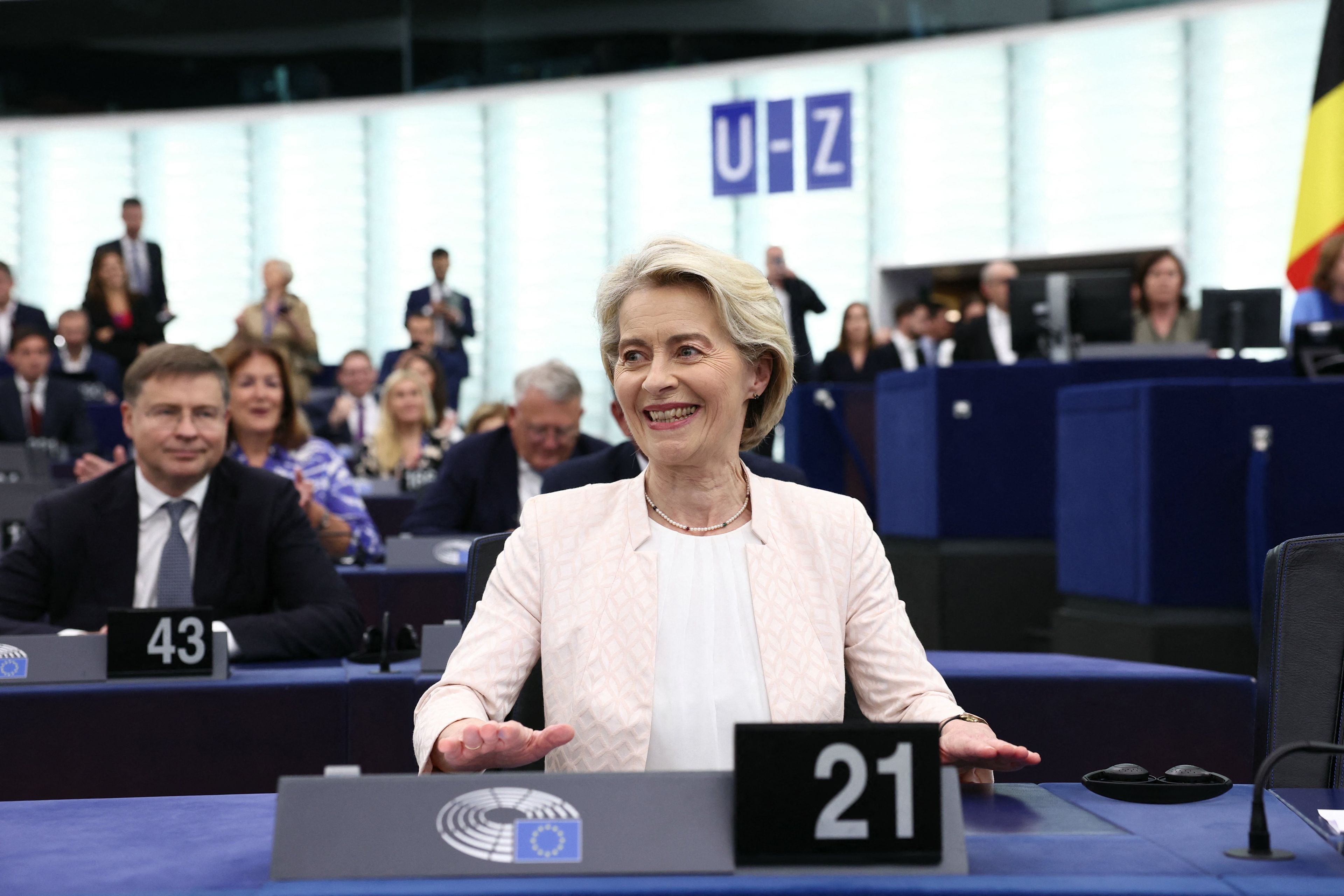 Ursula von der Leyen na sali obrad Parlamentu Europejskiego