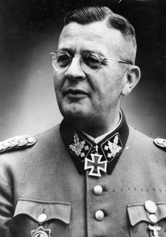 Erich von dem Bach-Zelewski
SS-Kriegsberichter: Unger
1382-44