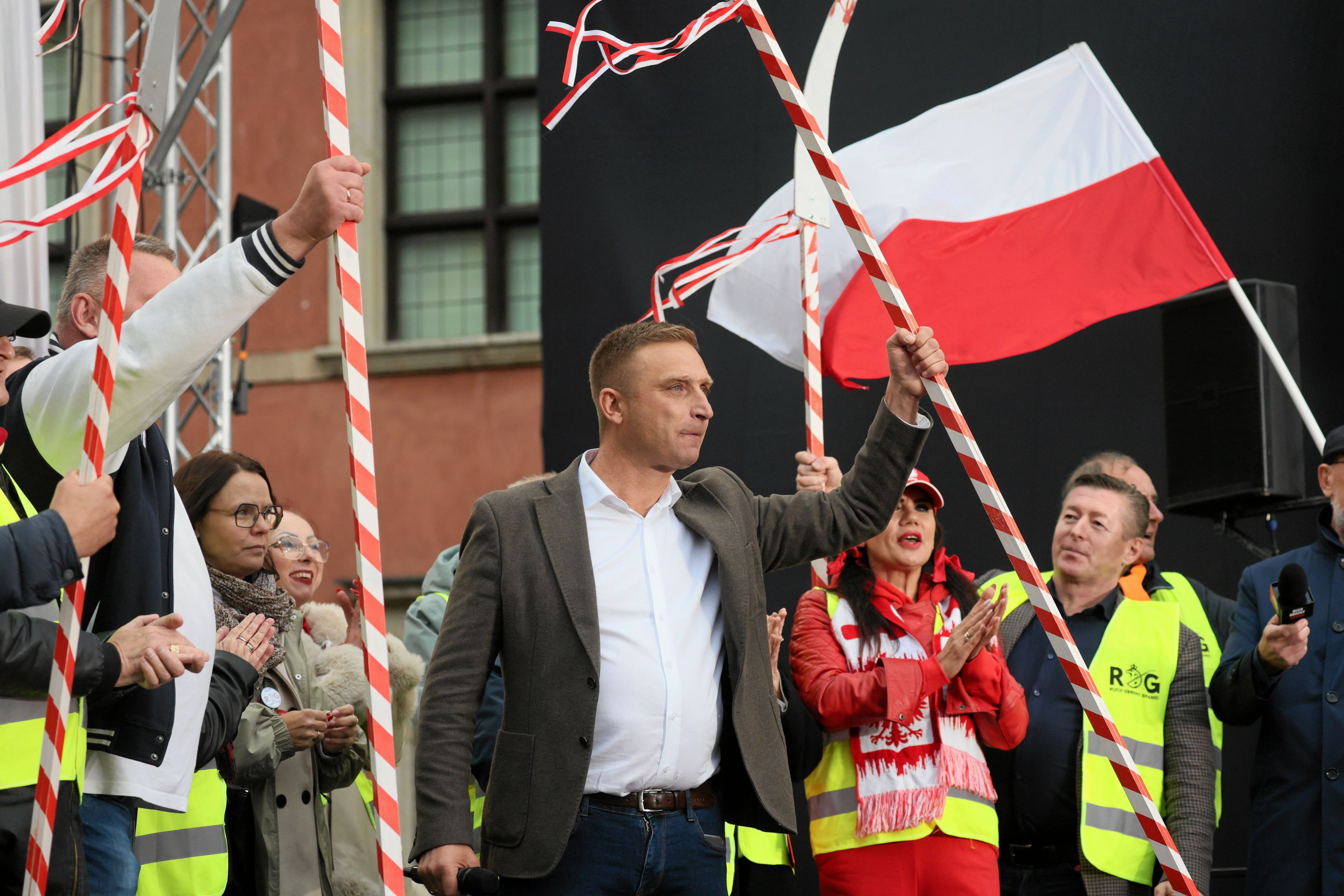 11.10.2025 Warszawa , pl Zamkowy . Wielki Antyimigracyjny Protest PiS . Przemawia Robert Bakiewicz .
Fot. Slawomir Kaminski / Agencja Wyborcza.pl