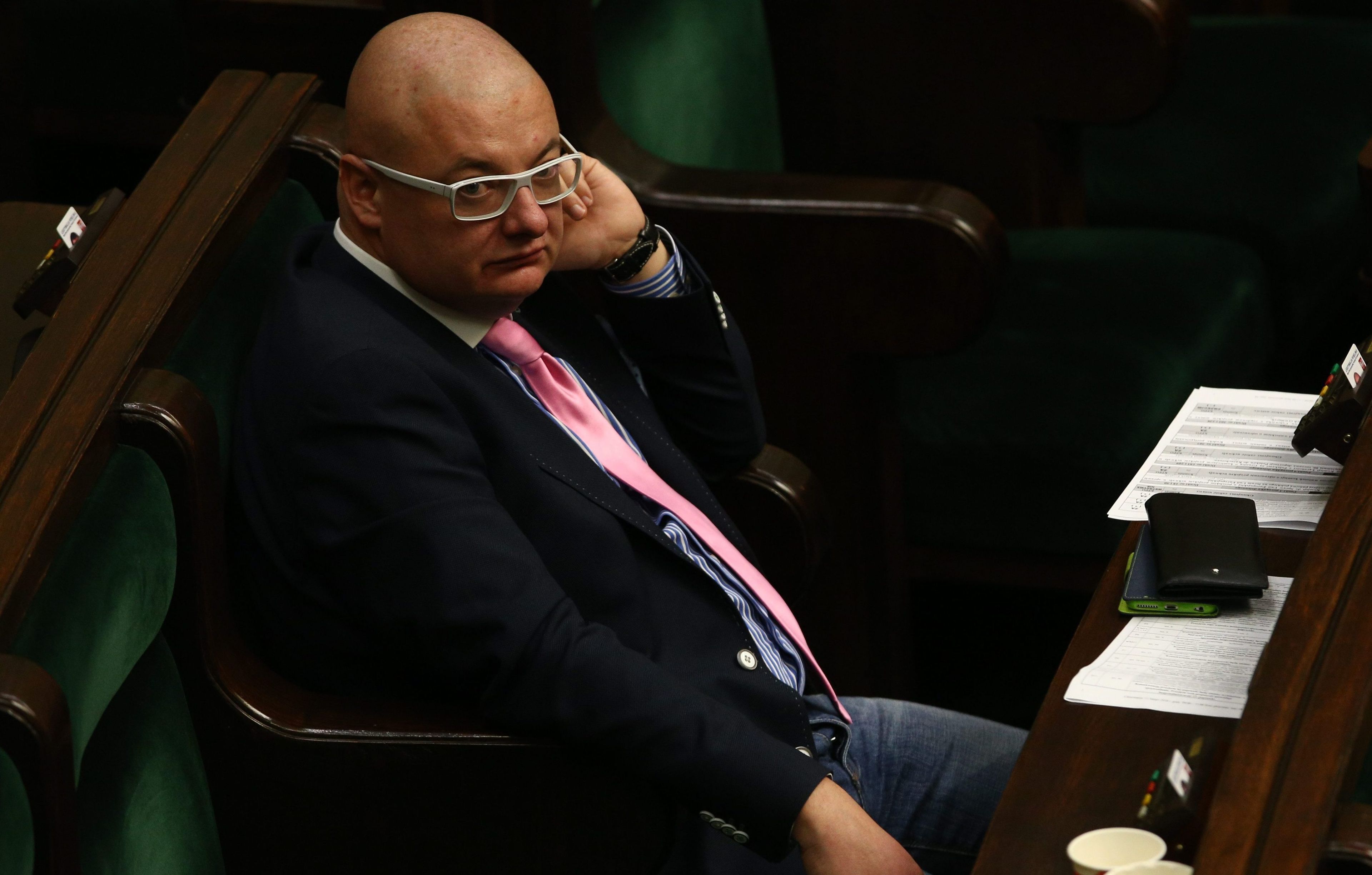 Grafika do artykułu Znów na lodzie. Biografia polityczna Michała Kamińskiego