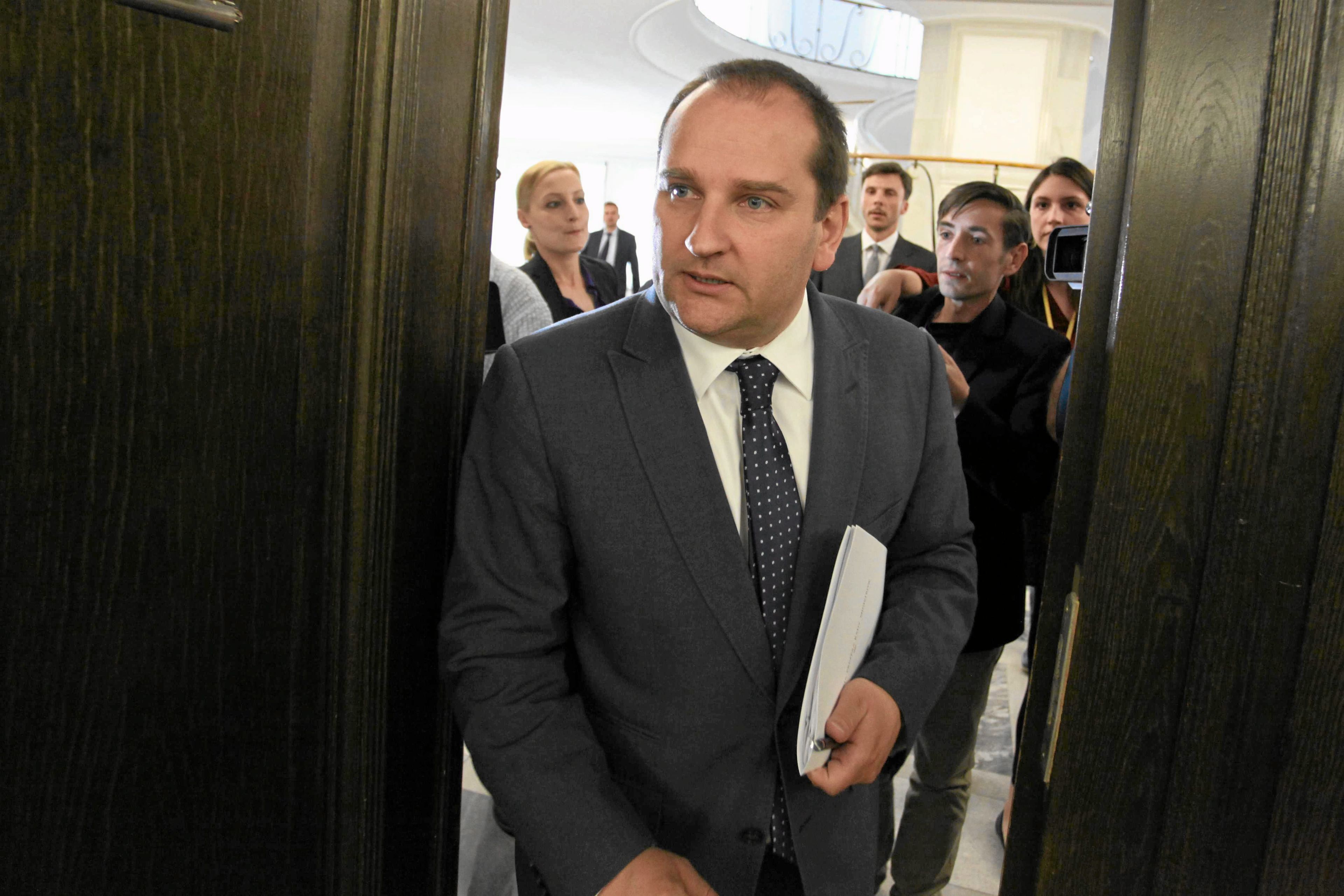 14.05.2013 Warszawa , Senat . Kandydat na ambasadora RP w Hiszpanii Tomasz Arabski podczas przesluchania przed senacka komisja spraw zagranicznych .
Fot. Slawomir Kaminski / Agencja Gazeta
