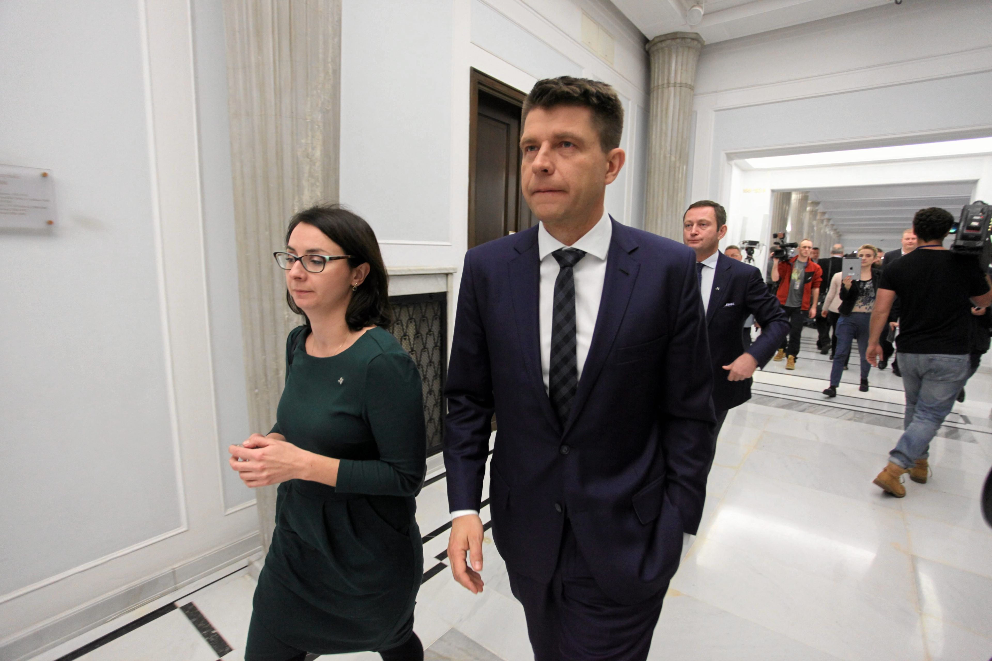 20.12.2016 Warszawa , Sejm . Kamila Gasiuk Pihowicz i Ryszard Petru .
Fot . Slawomir Kaminski / Agencja Gazeta