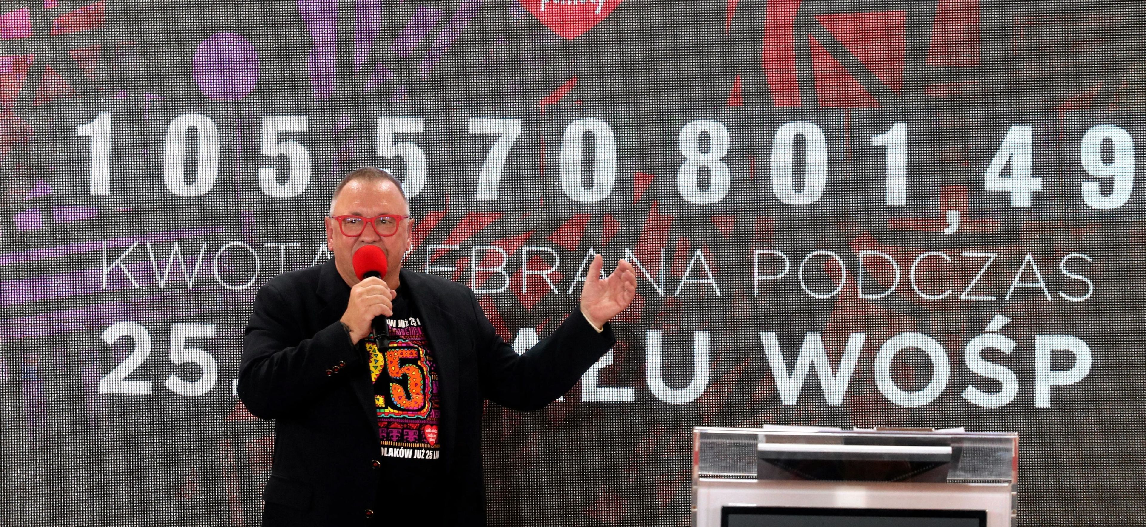 07.03.2017  Warszawa. Jerzy Owsiak podczas podsumowania wynikow 25. finalu Wielkiej Orkiestry Swiatecznej Pomocy . 
Fot . Kuba Atys / Agencja Gazeta