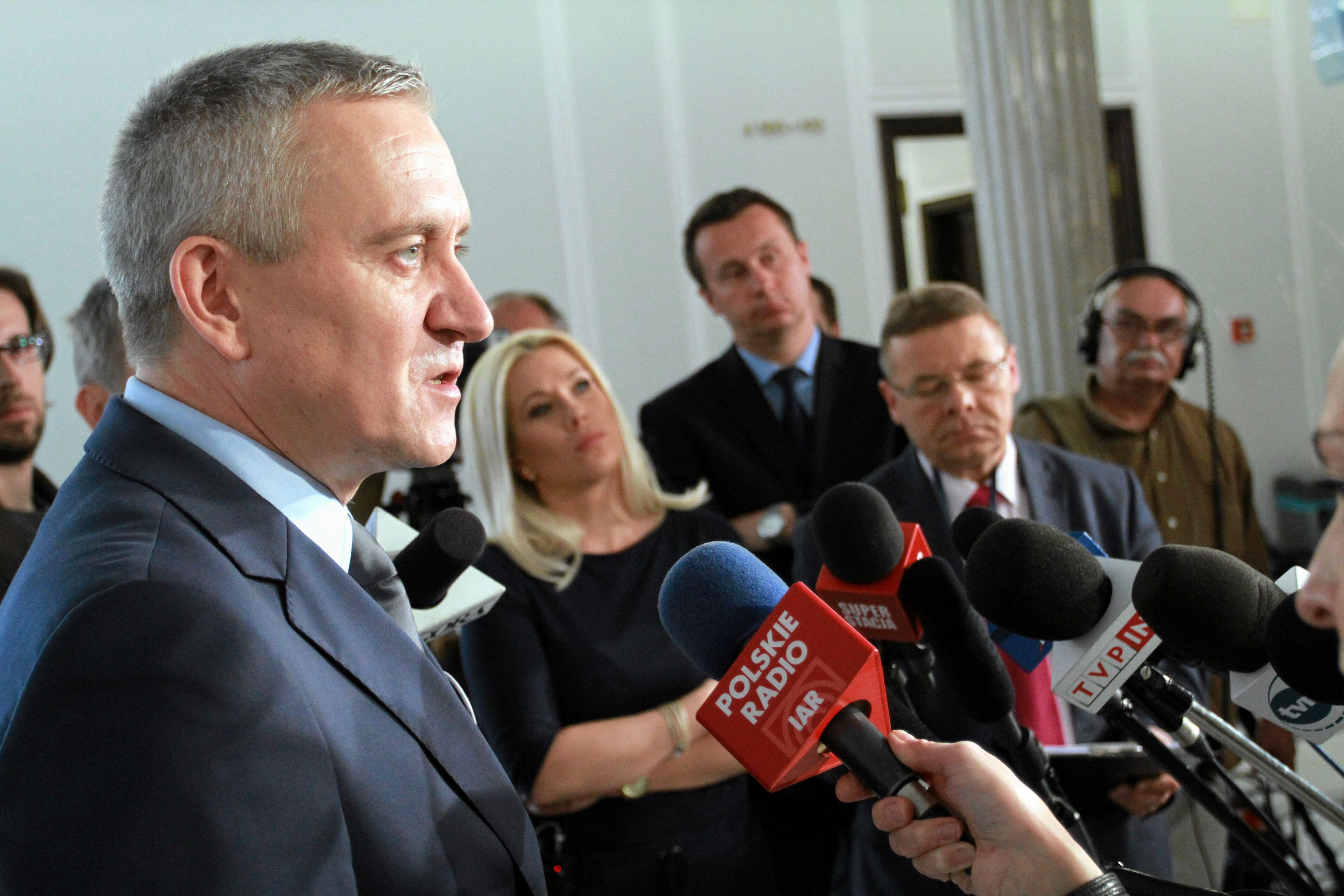 21.05.2015 Warszawa .  Sejm . Szef Sztabu Wyborczego Bronislawa Komorowskiego Robert Tyszkiewicz podczas konferencji prasowej informuje o tym ze debata u Pawla Kukiza sie nie odbedzie .
Fot . Slawomir Kaminski / Agencja Gazeta