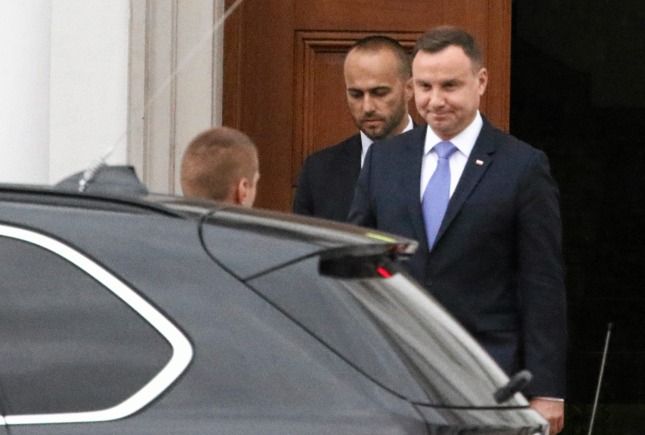 22.09.2017 Warszawa , Belweder . Prezydent RP Andrzej Duda wychodzi ze spotkania z prezesem PiS Jaroslawa Kaczynskiego w sprawie reformy sadownictwa .
Fot. Slawomir Kaminski / Agencja Gazeta