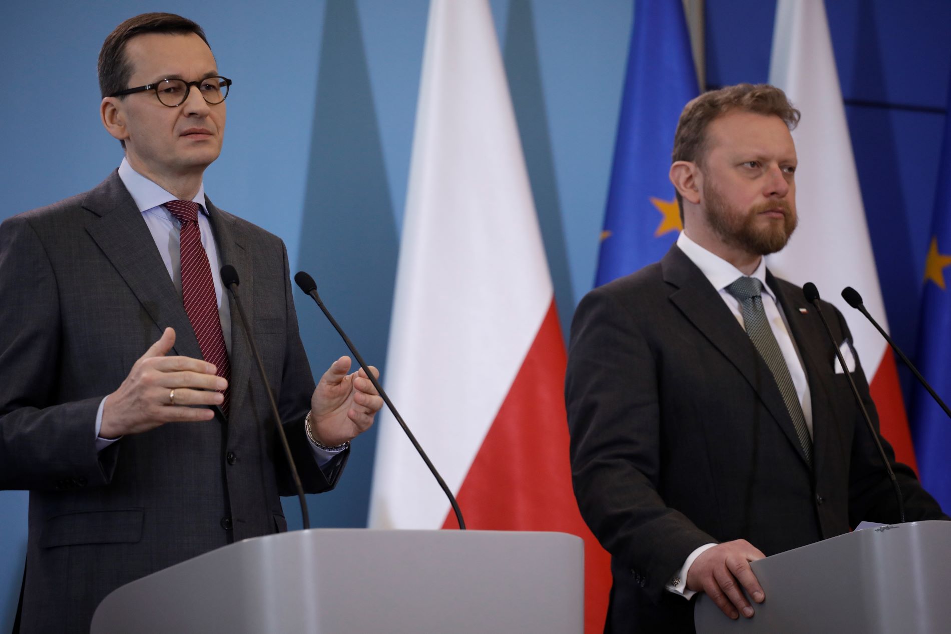 Walka z koronawirusem: Mateusz Morawiecki i Łukasz Szumowski opowiadają o szczegółach