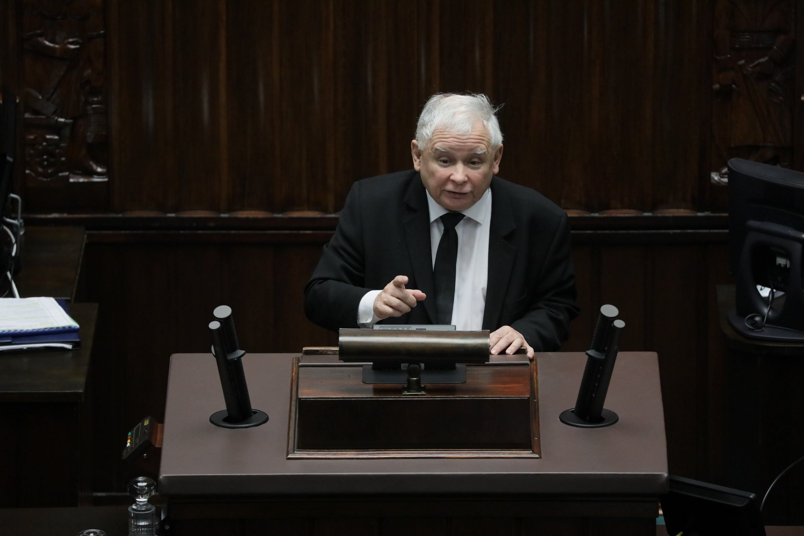 Jarosław Kaczyński przemawia w Sejmie