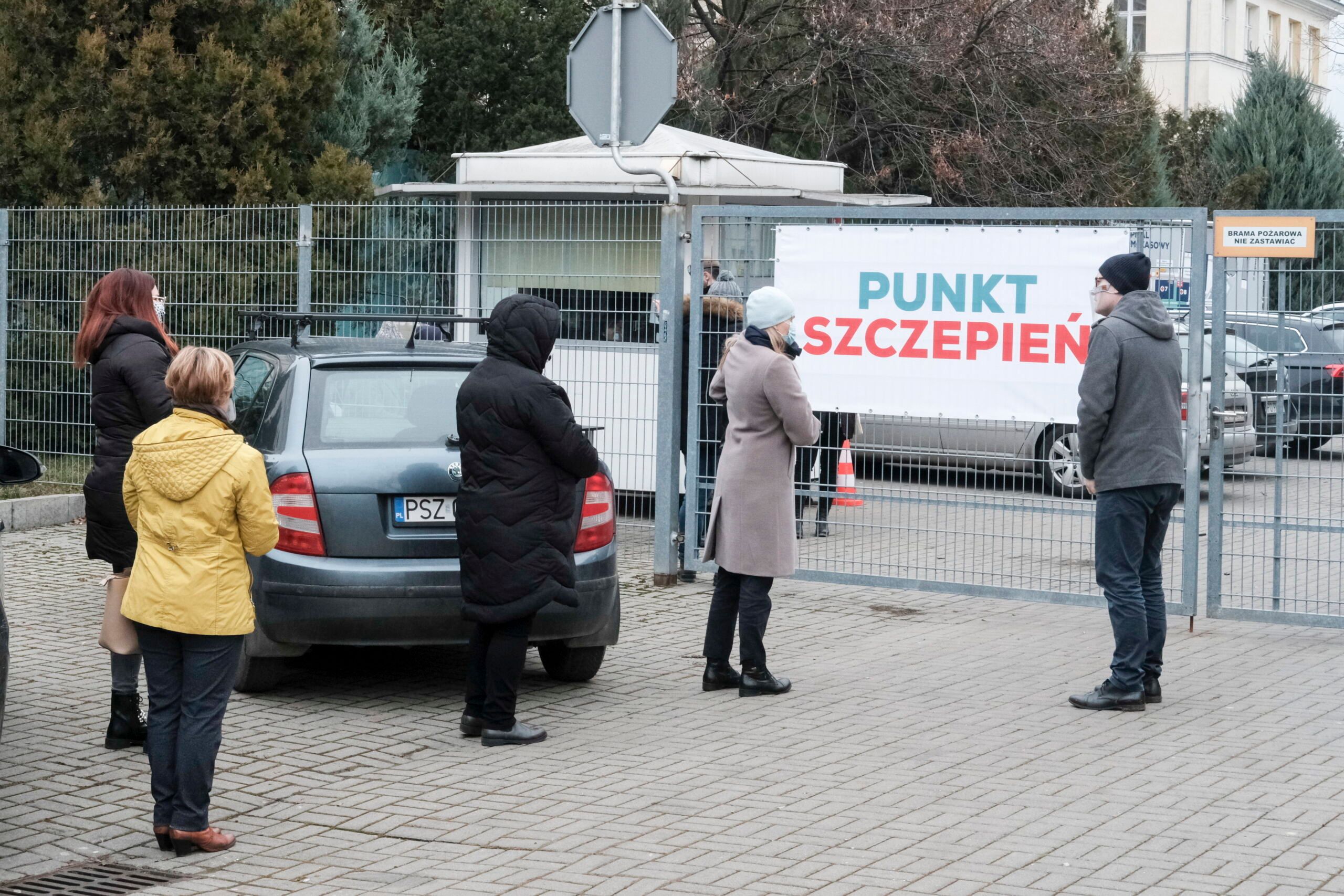 11.01.2021 Poznan . Punkt szczepien , pierwszy dzien szczepien przeciwko Covid-19 personelu medycznego i niemedycznego priorytetowej grupy  zero  na terenie MTP
Fot. Piotr Skornicki / Agencja Gazeta