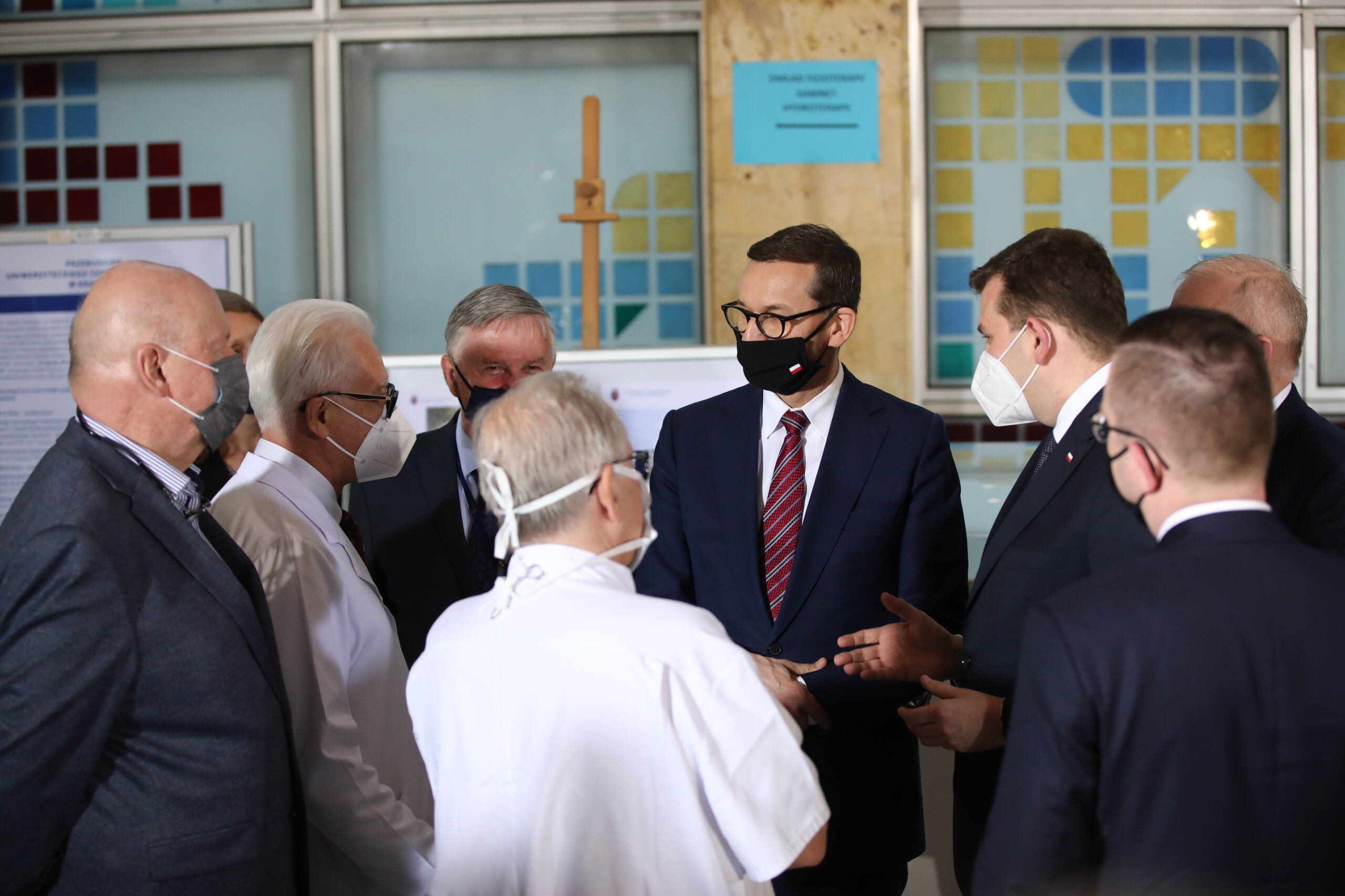 Premier Morawiecki w Uniwersyteckim Szpitalu Dzieciecym w Krakowie