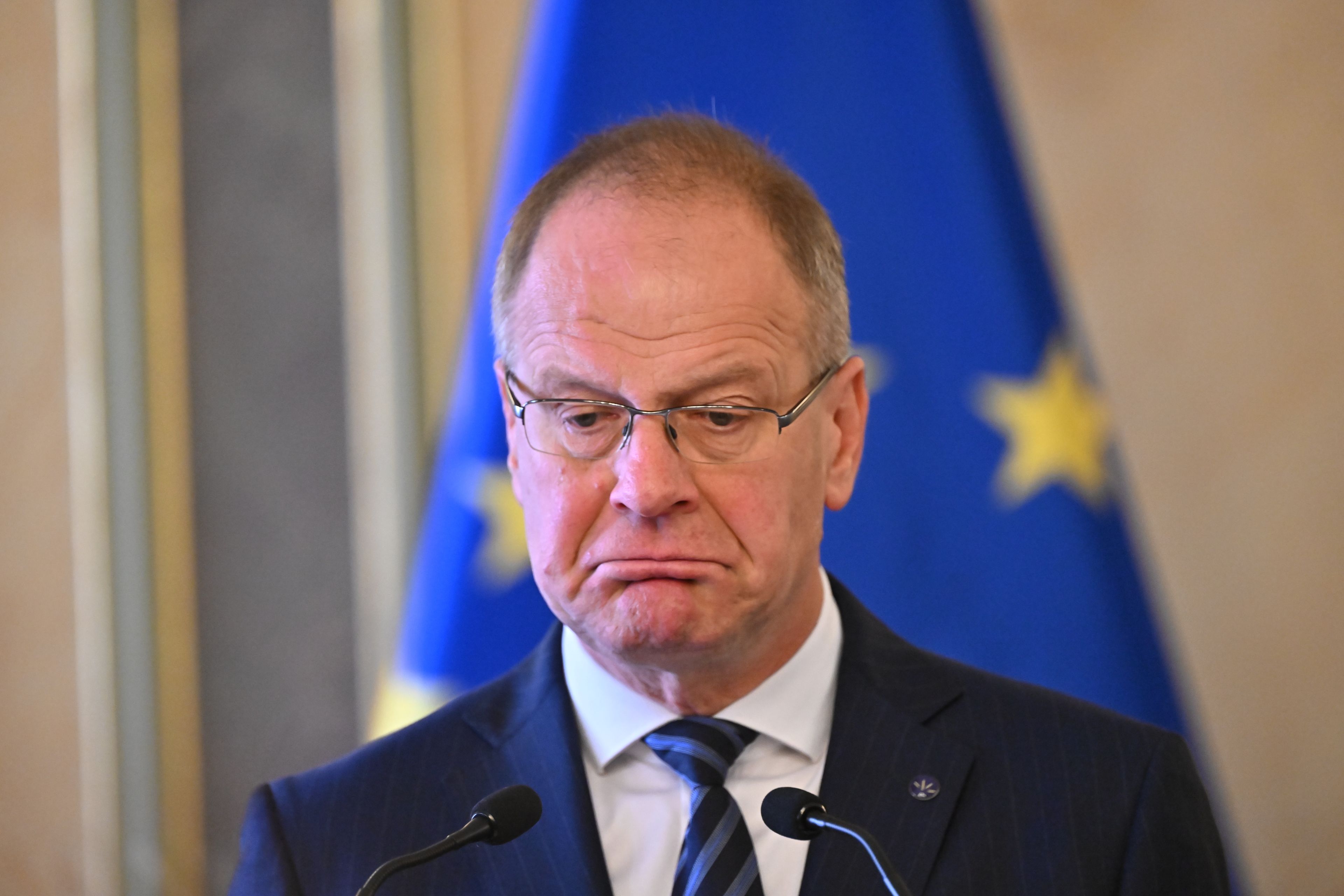 Tibor Navracsics, Hungarian Minister of Regional Development, addresses a press conference at the ministry building on September 18, 2022 in Budapest. - The European Commission has proposed budget protection measures to the Council under the conditionality regulation. This is to ensure the protection of the EU budget and the financial interests of the EU against breaches of the principles of the rule of law in Hungary. (Photo by ATTILA KISBENEDEK / AFP)