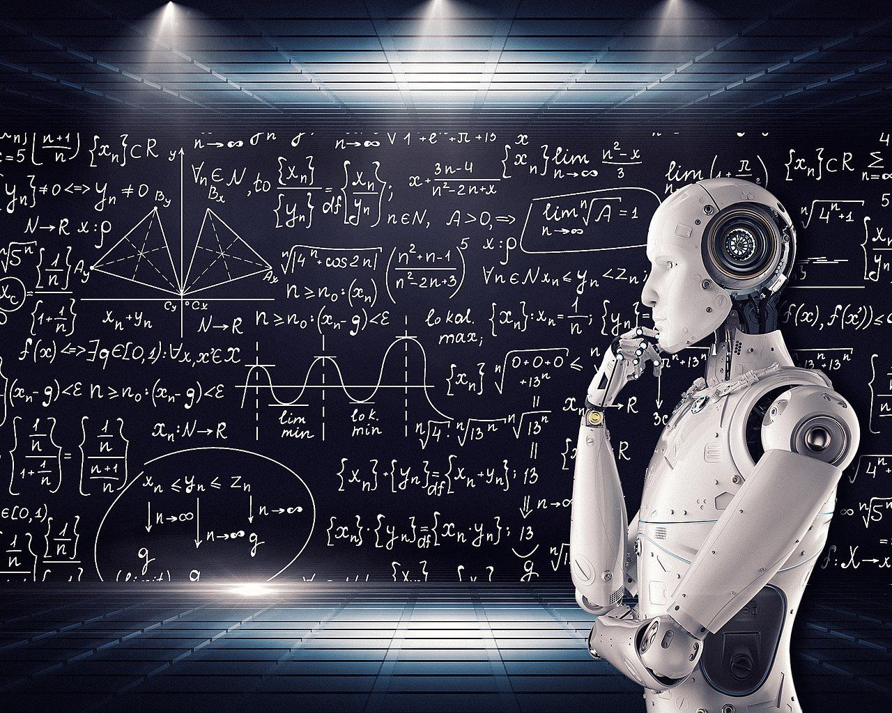 Robot humanoid przy tablicy pełnej wzorów matematycznych